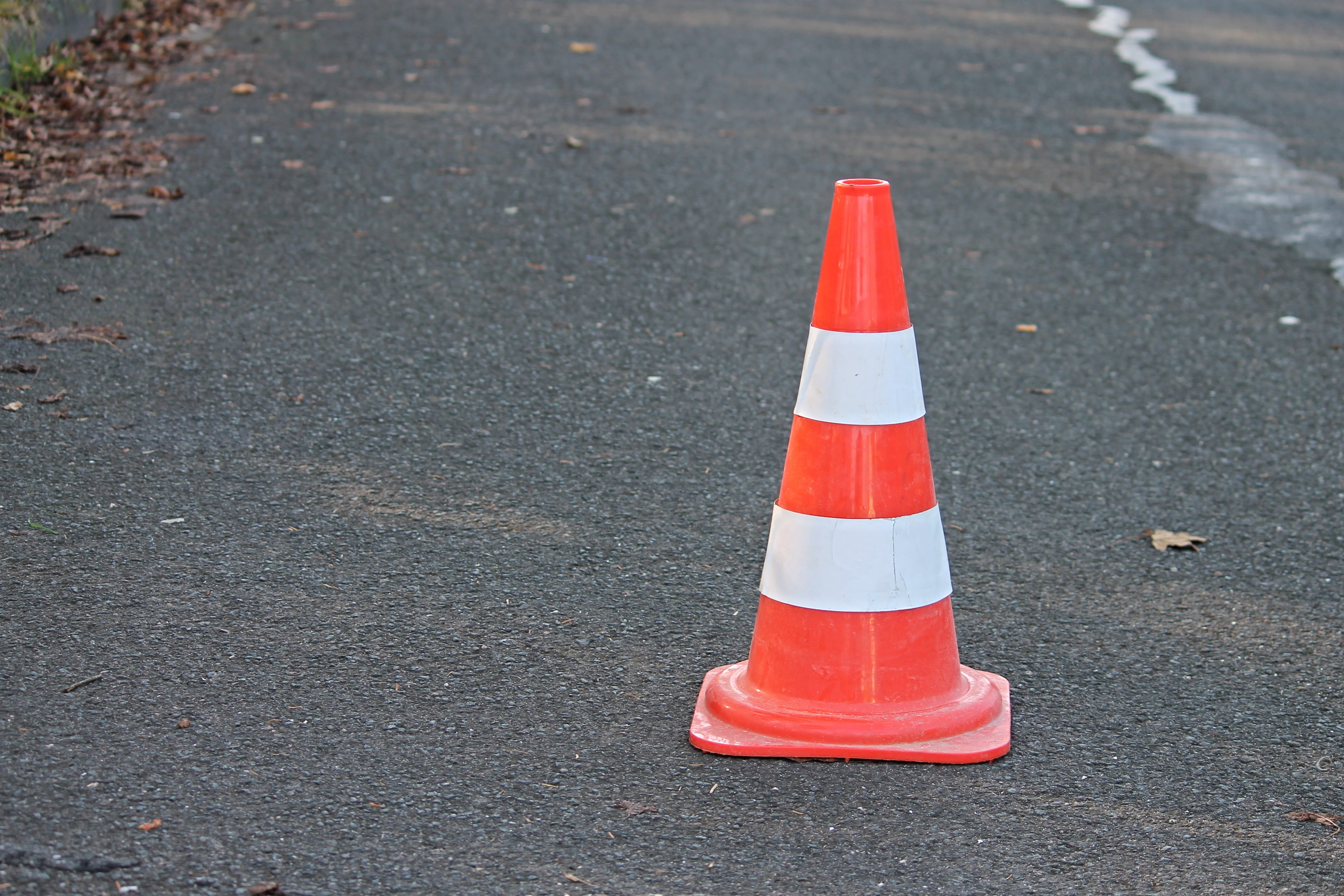 lock, red, road sign, road construction, characters, city, locked, roadway, transportation, note, street, orange, white, road cover, rules, traffic cone, HD Wallpaper