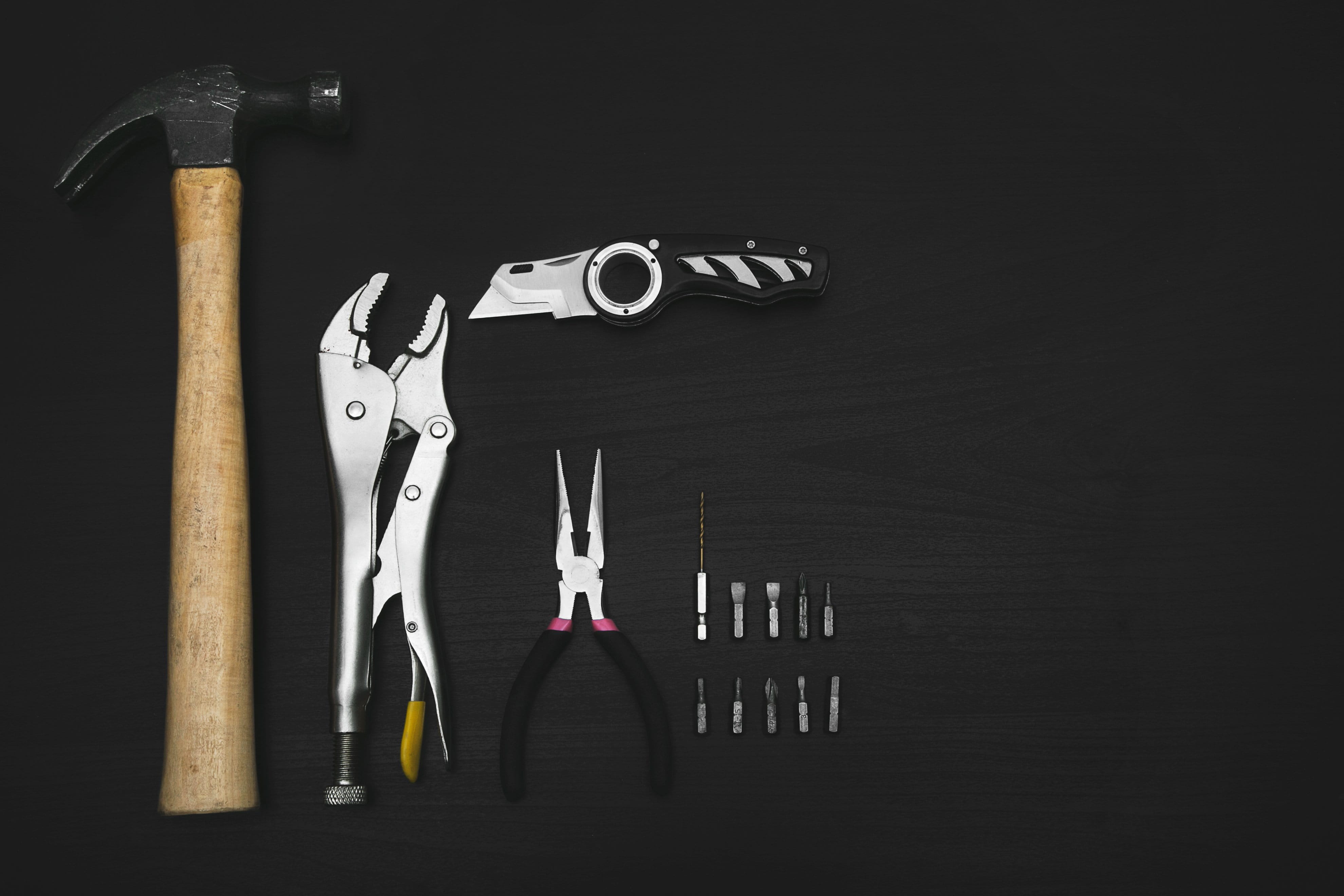 directly above, screwdriver, building, black background, wood - material, indoors, chisel, spanner, close-up, choice, wrench, diy, Flatlay, no people, high angle view, HD Wallpaper