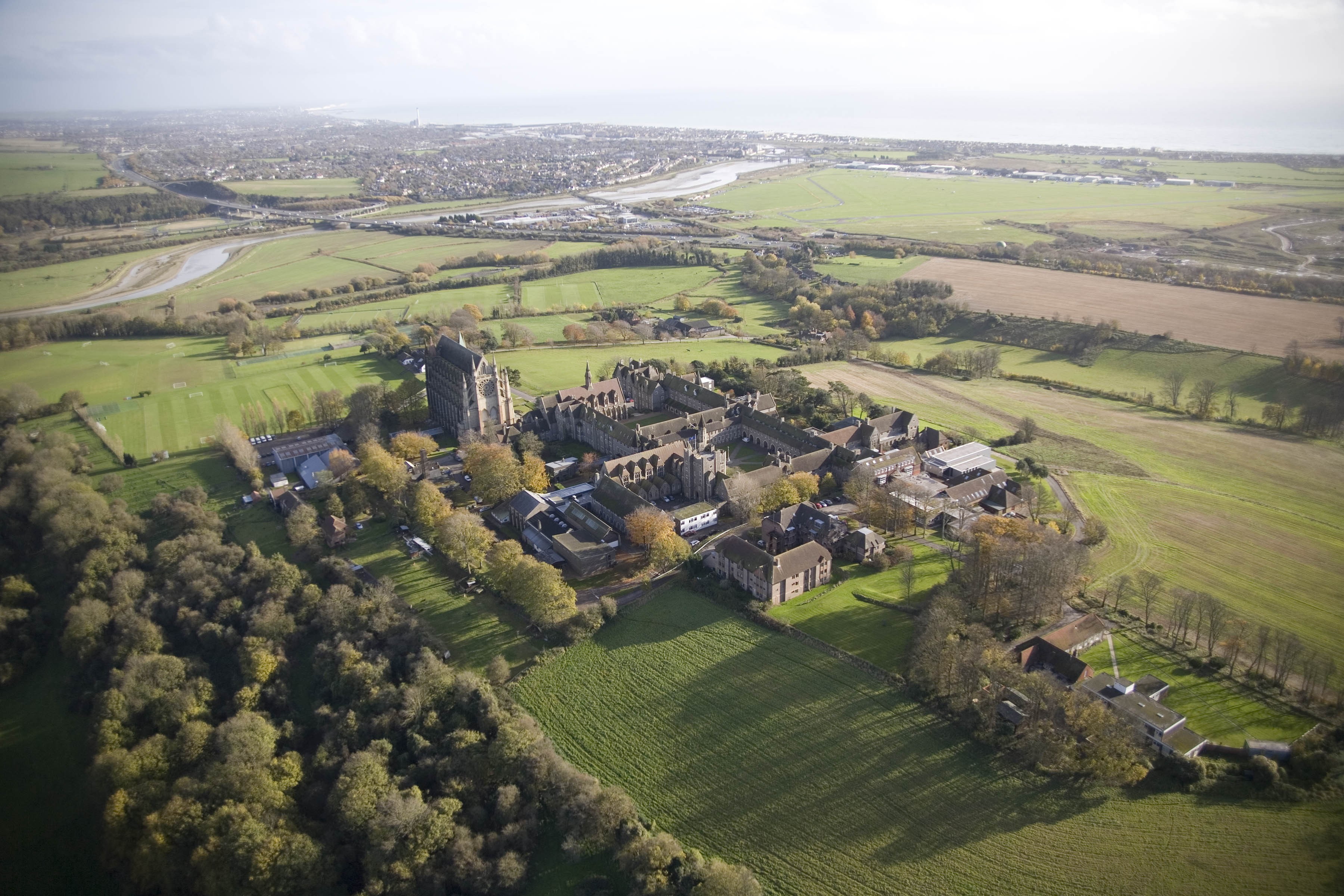 land, landscape, England, high angle view, outdoors, architecture, house, beauty in nature, nature, aerial view, green color, patchwork landscape, plant, HD Wallpaper
