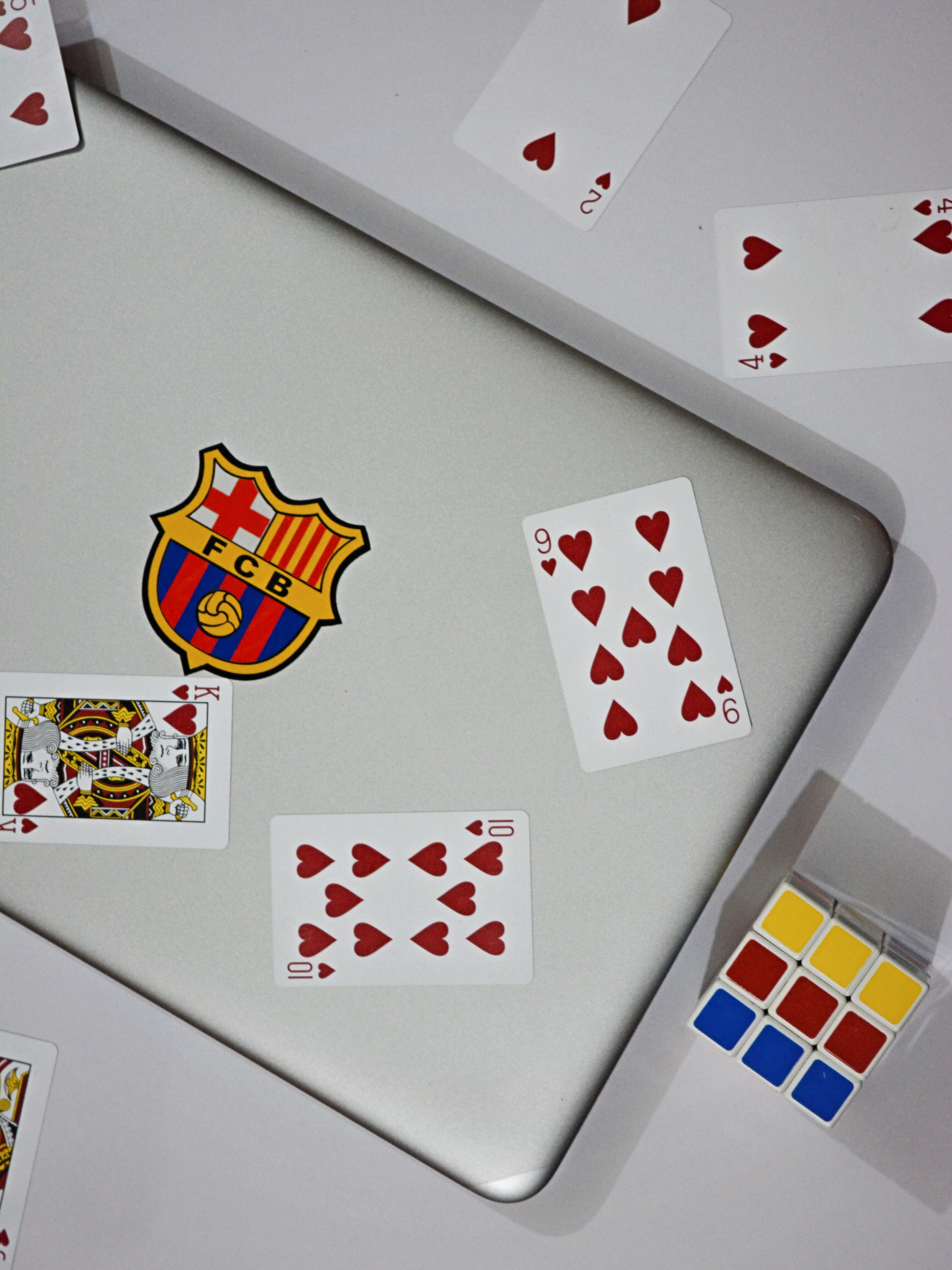 participate, opportunity, leisure games, arts culture and entertainment, 5K, white, high angle view, indoors, fun, gambling, poker, game of chance, luck, Phone HD Wallpaper