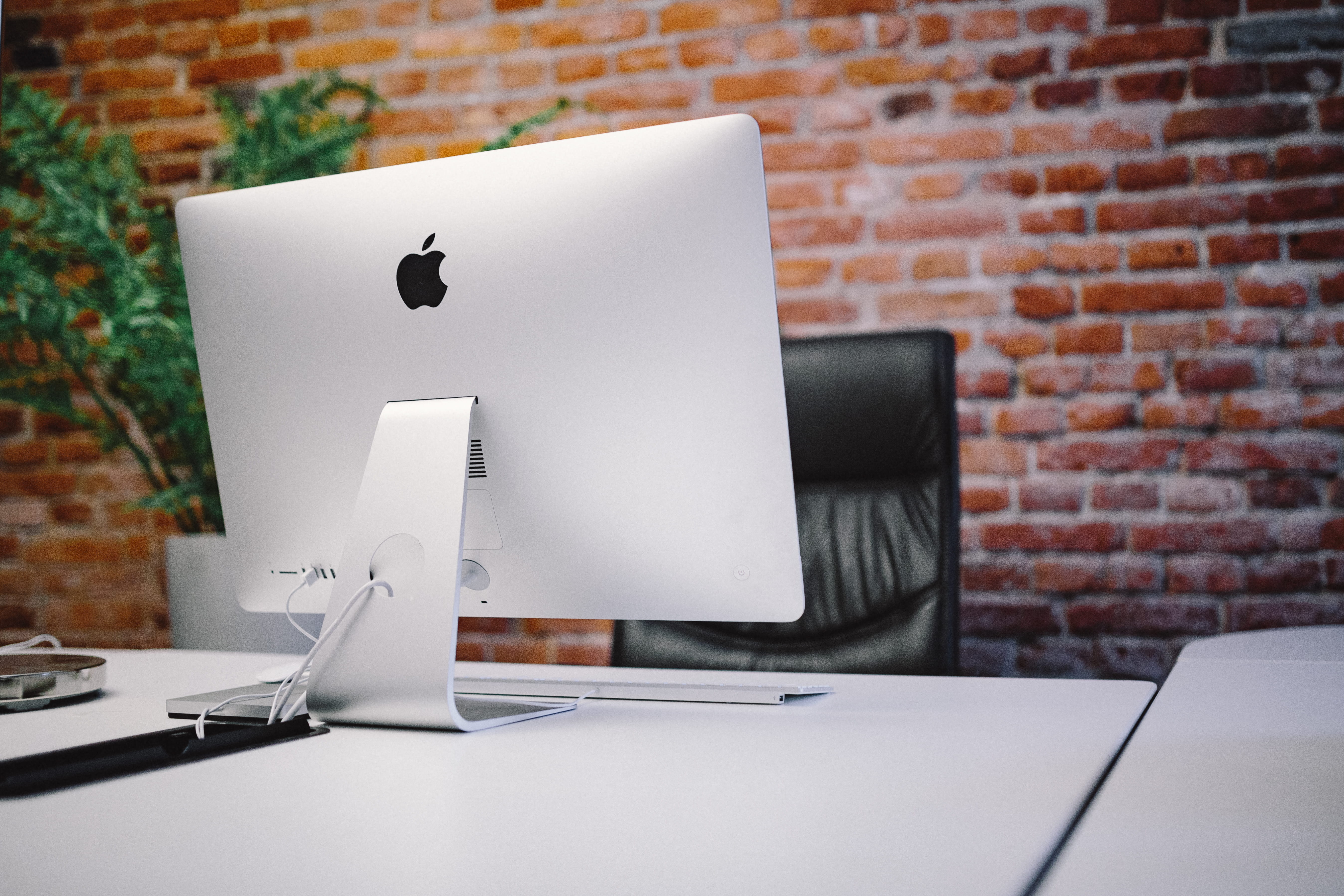 paper, 5K, iMac, lamp, workplace, wireless technology, food and drink, technology, office, wall - Building Feature, business, indoors, corporate business, HD Wallpaper