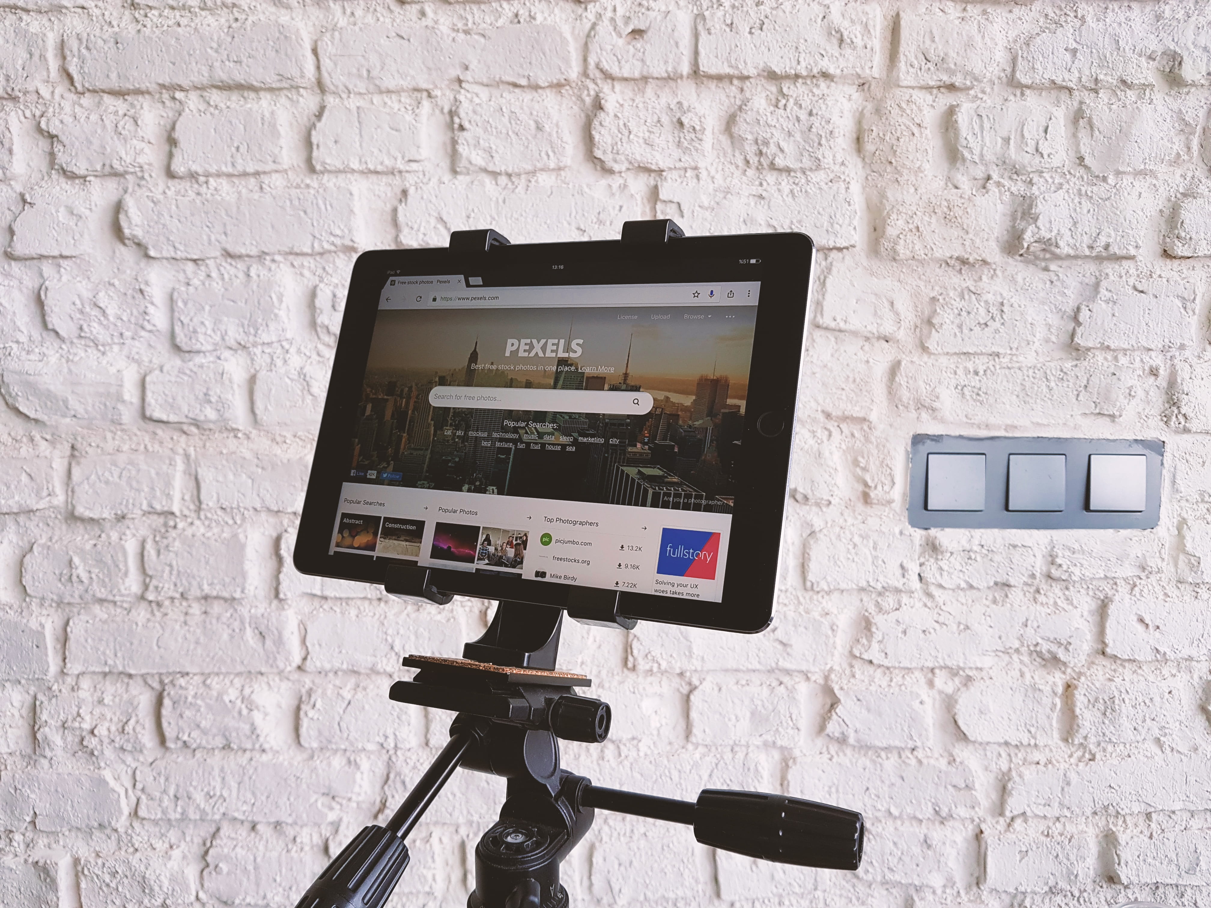 day, built structure, web, internet, computer, photography themes, website, building exterior, wall, wall - building feature, tripod, showing, close-up, HD Wallpaper
