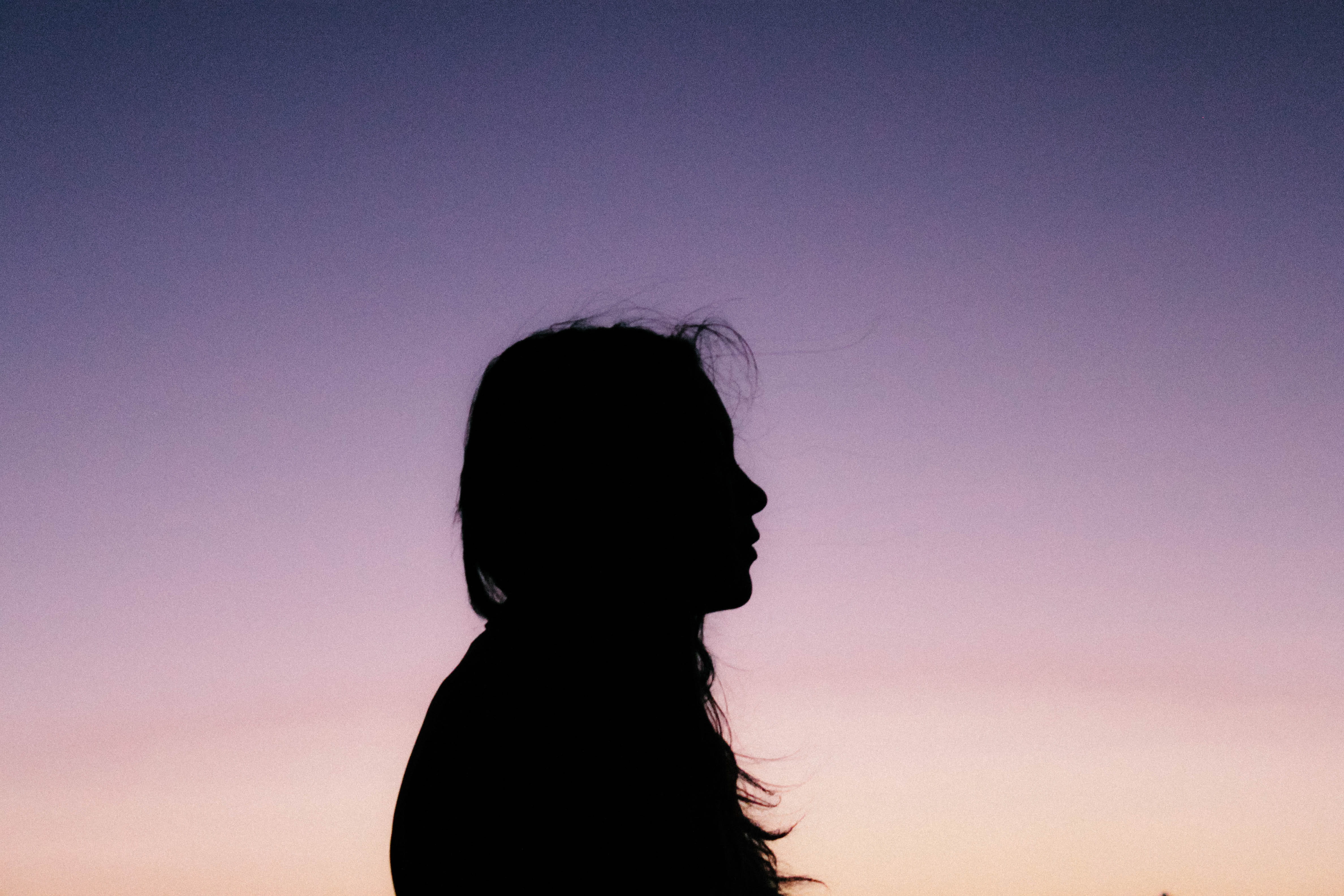 young adult, hair, silhouette, dawn, nature, copy space, purple, adult, long hair, hairstyle, headshot, leisure activity, waist up, profile view, sunset, HD Wallpaper