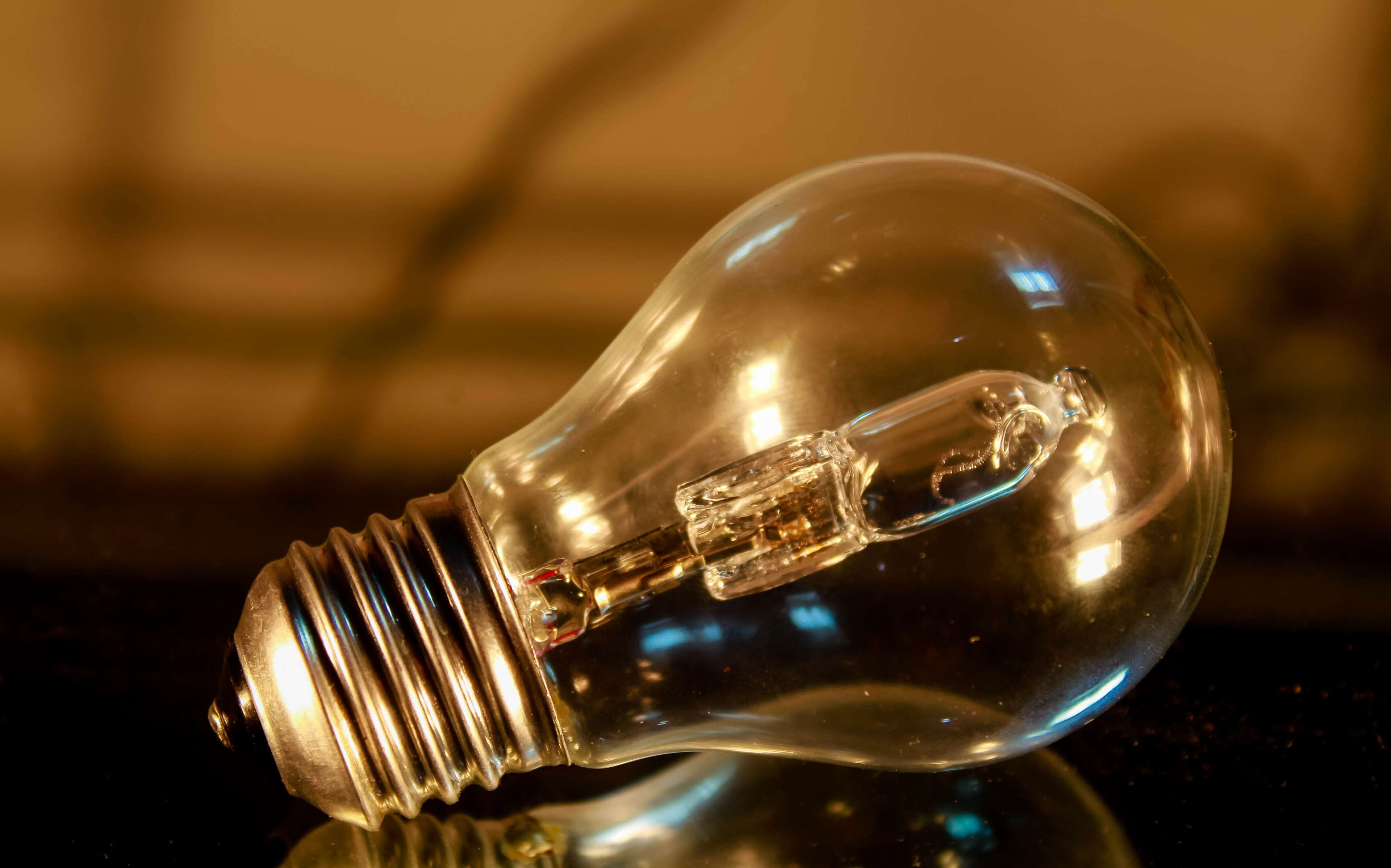 4K, indoors, reflection, glass, light bulb, lightbulb, focus, close up, incandescent, electricity, light, energy, power, bulb, HD Wallpaper