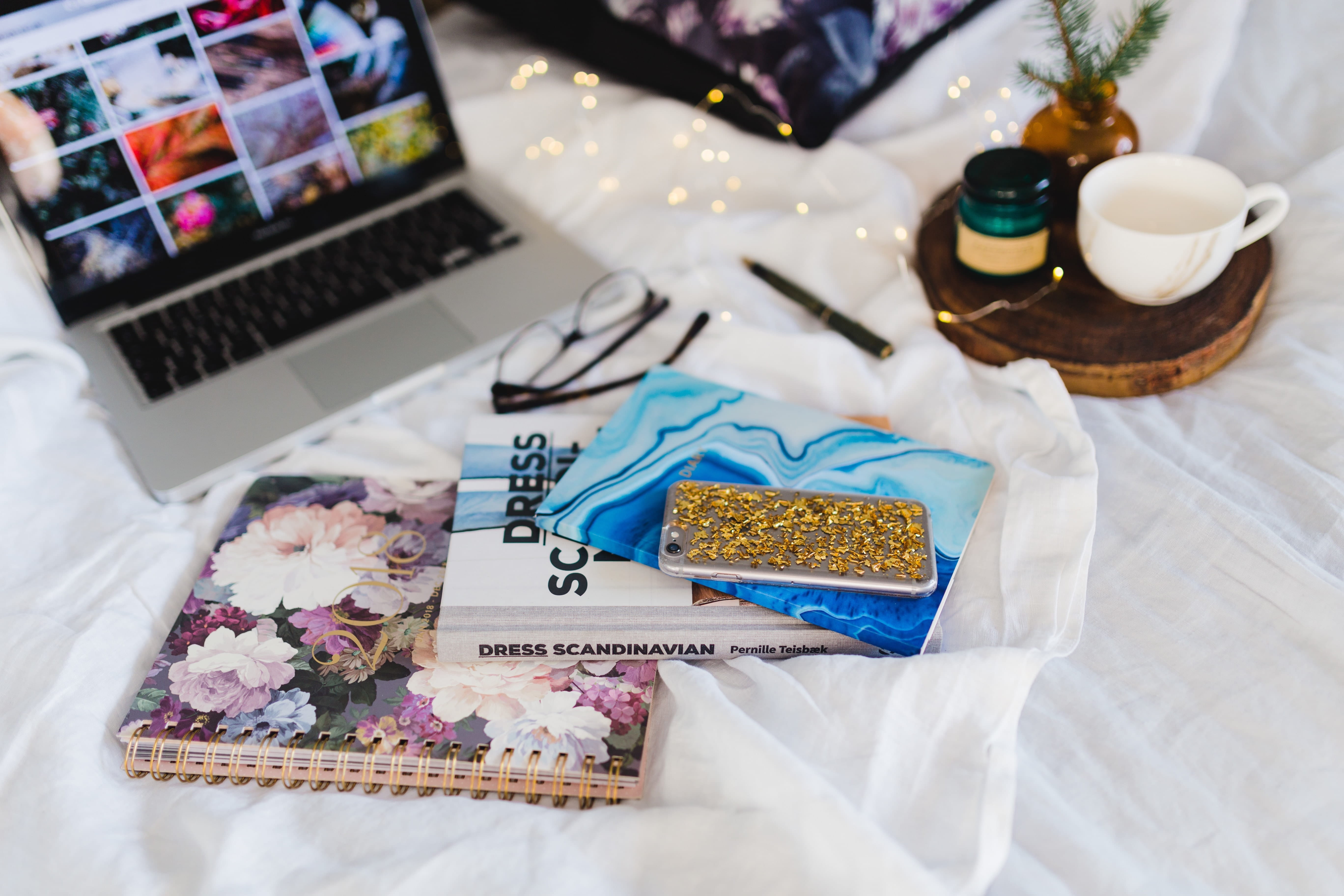 food, celebration, no people, work, laptop, 5K, calendar, food and drink, study, focus on foreground, communication, high angle view, gift, still life, HD Wallpaper