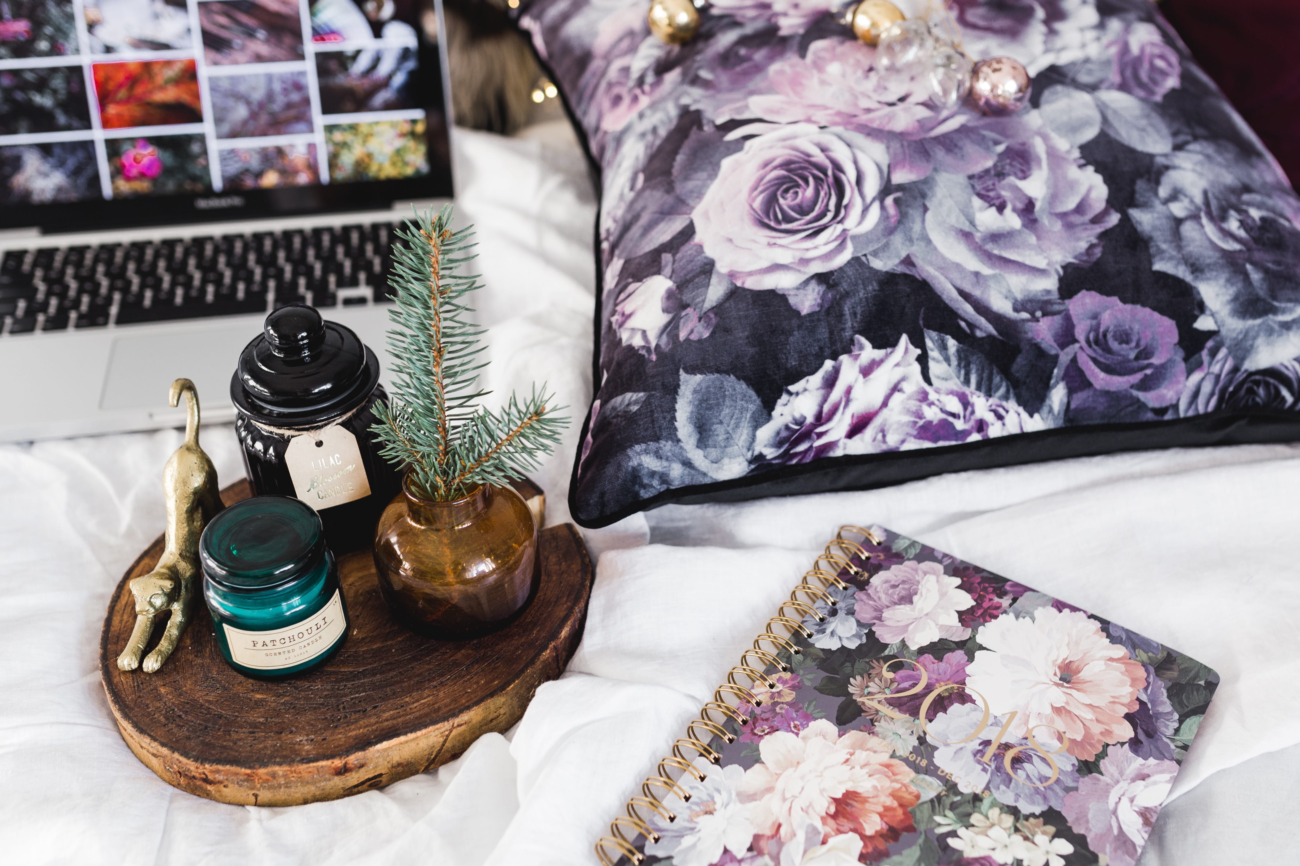 purple, container, floral, indoors, violet, day, flower, flowers, still life, table, textile, high angle view, close-up, calendar, plant, business, agenda, HD Wallpaper