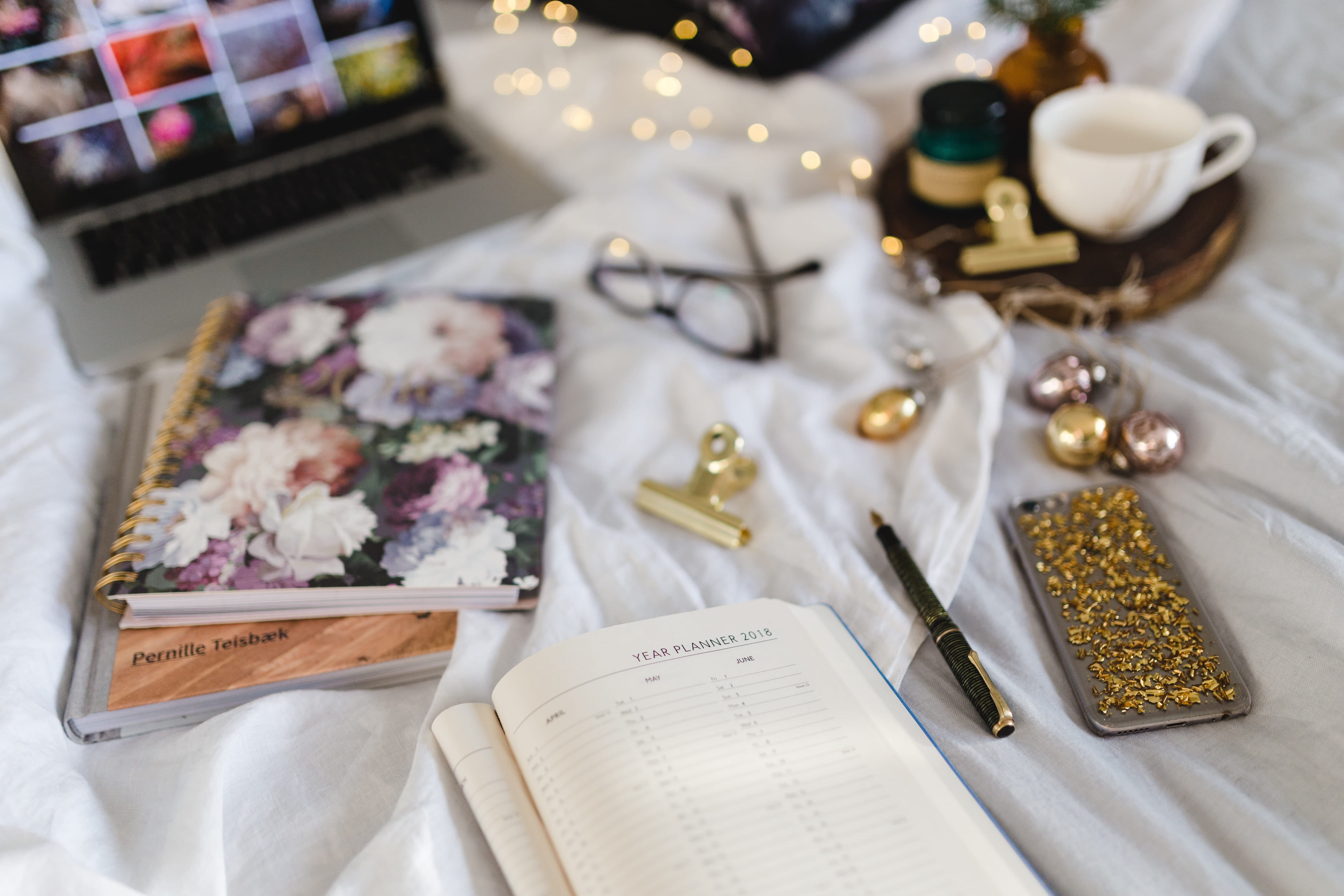 indoors, study, art and craft, publication, food and drink, calendar, still life, bed, paper, starting, large group of objects, work, table, choice, craft, HD Wallpaper