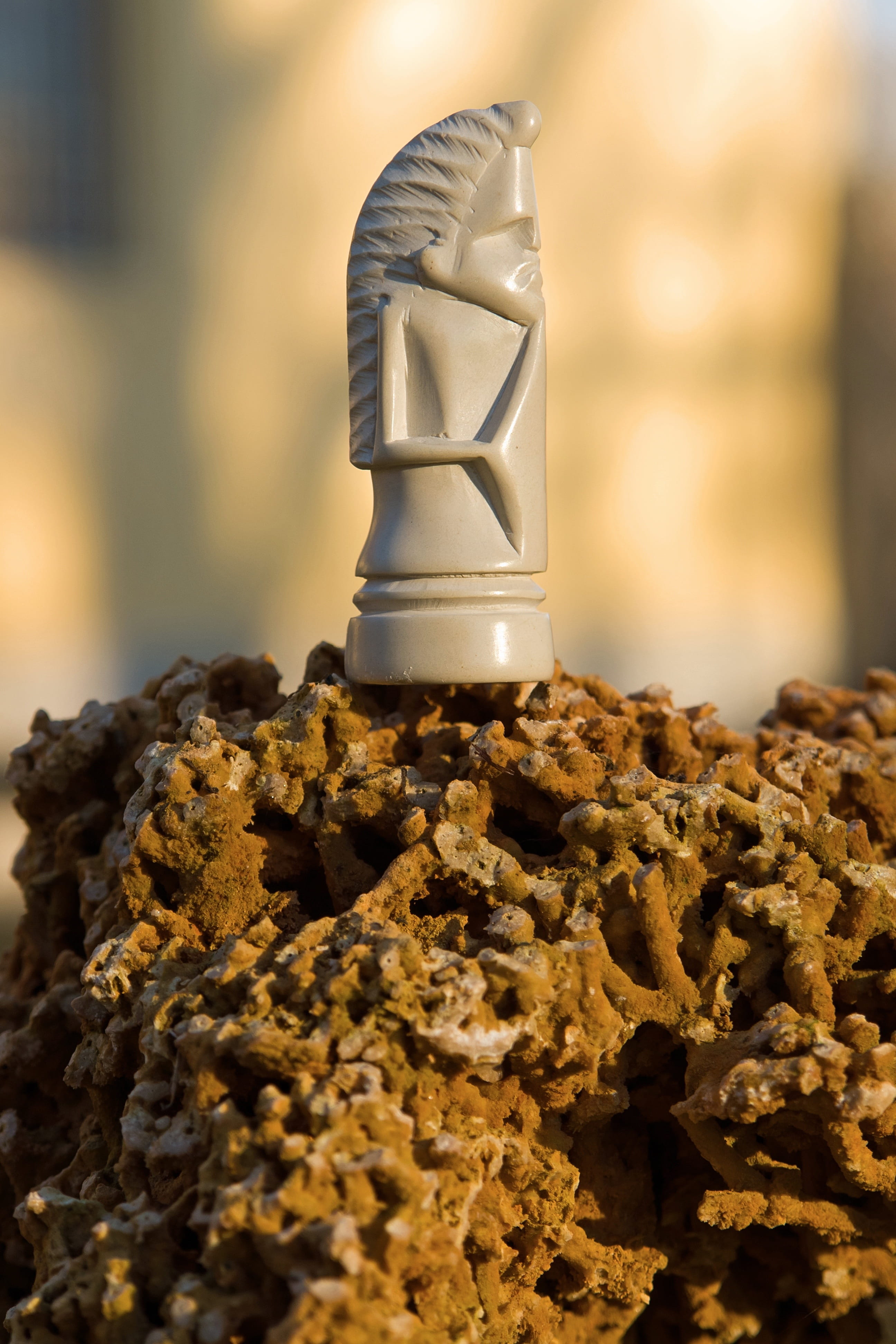close-up, play, African, strategic, board, queen, pawn, player, roasted coffee bean, Play, conflict, challenge, 4K, glass - material, temptation, food and drink, Phone HD Wallpaper