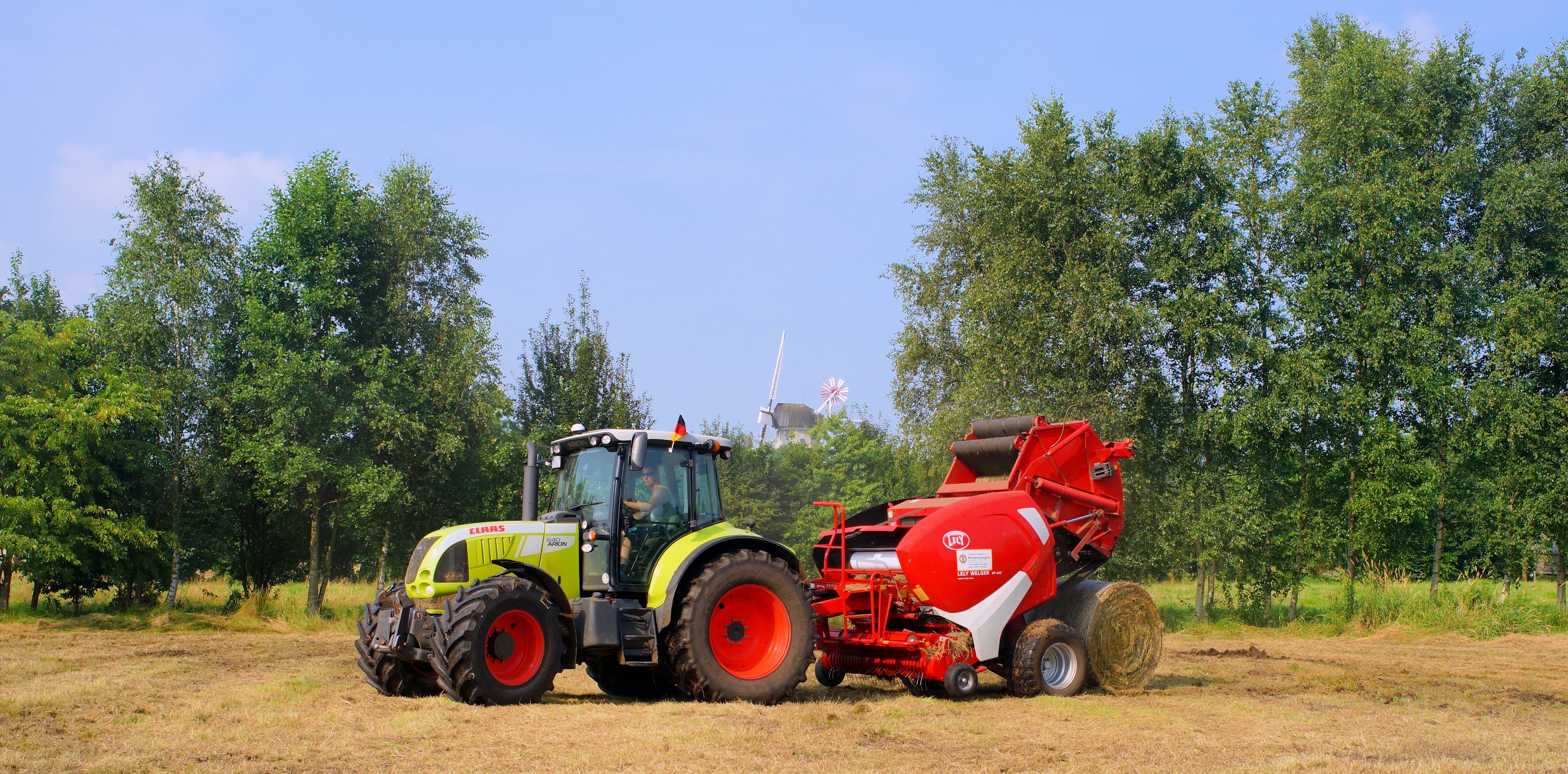 growth, sky, round baler, agricultural machinery, land, transportation, sunlight, machinery, meadow, agriculture, tractor, mode of transportation, landscape, HD Wallpaper