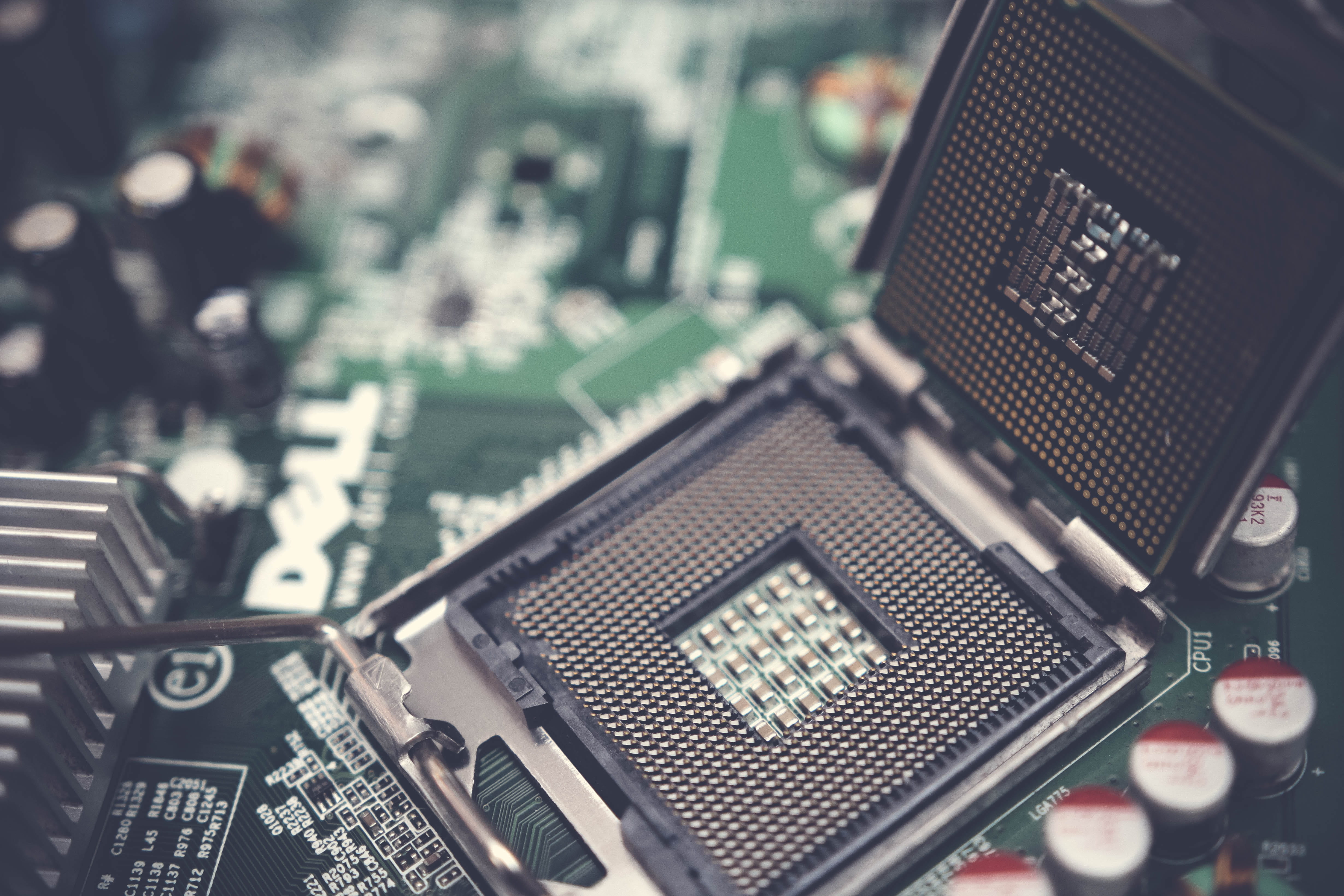 electricity, selective focus, technology, industry, dell, detail, computer, processing, electronics, circuit, modern, unit, equipment, 4K, transistor, HD Wallpaper