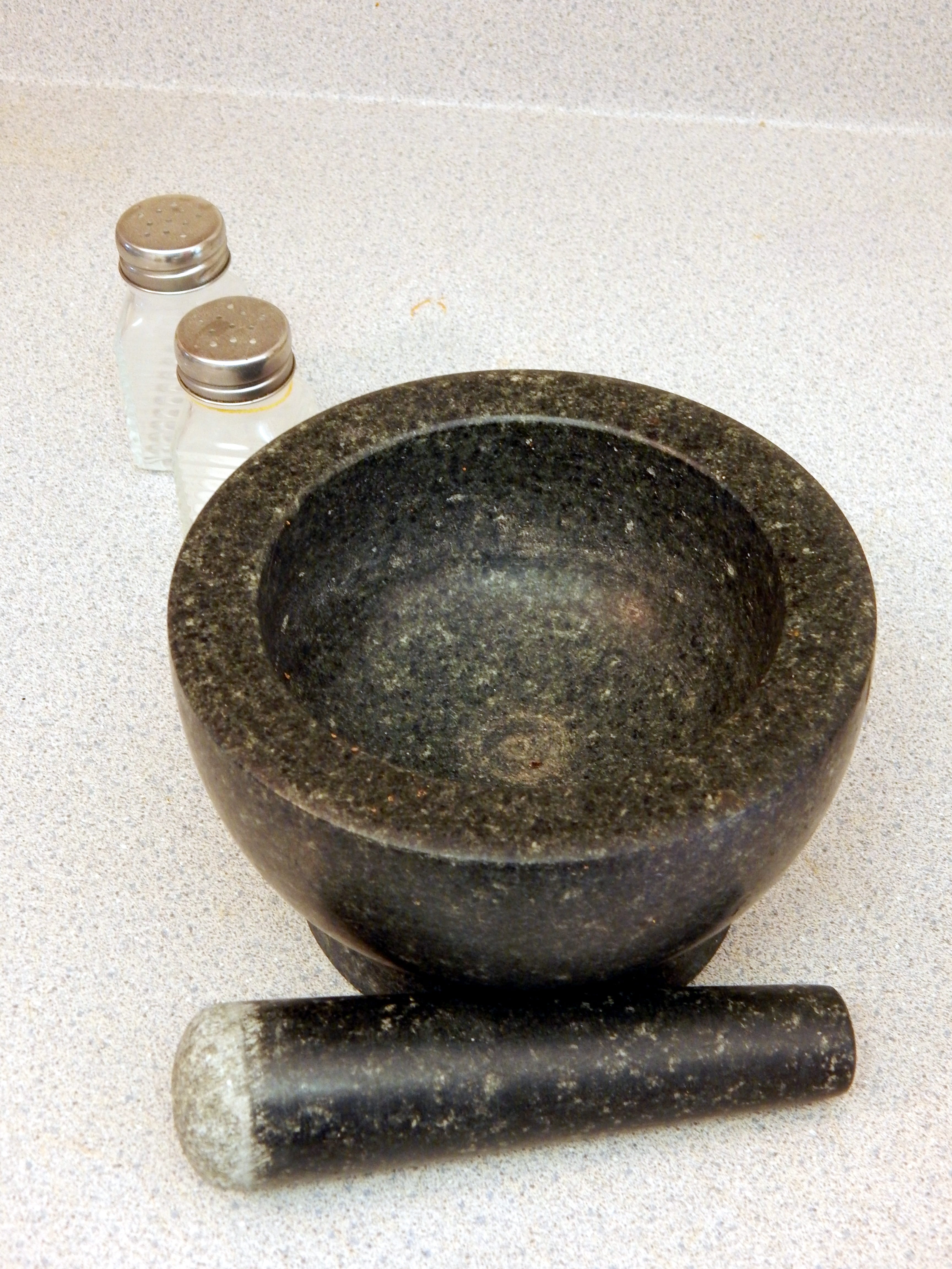cook, chemist, vintage, still life, metal, food and drink, antique, traditional, spice, science, bowl, heavy, pestle, grinder, 4K, Mortar, single object, Phone HD Wallpaper