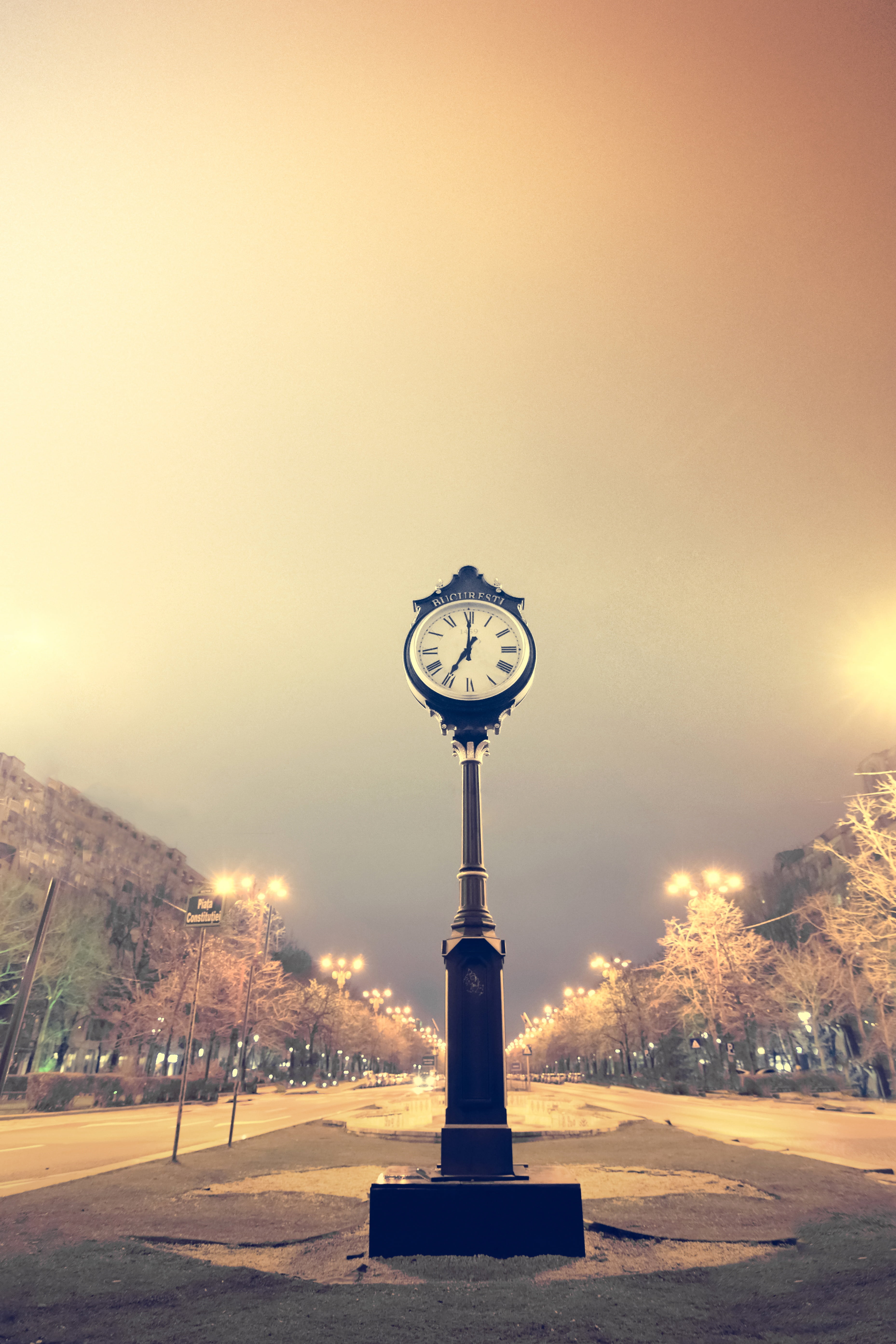 outdoors, sky, hands, retro, lighting equipment, sunset, 5K, countdown, snow, plant, watch, antique, bucharest, city, road, white, photo, copy space, pedestal, Phone HD Wallpaper