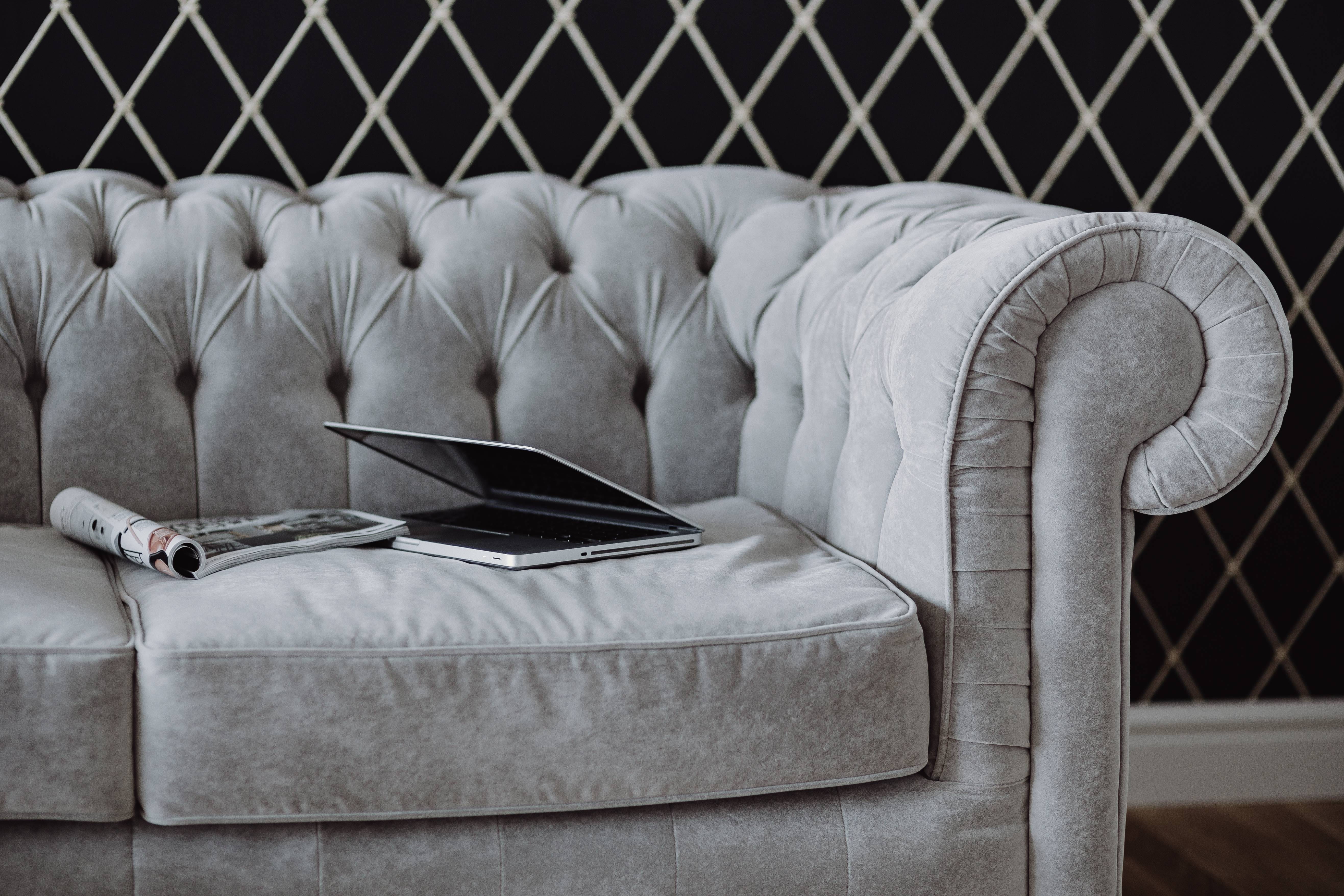 furniture, settee, living Room, sofa, luxury, modern, seat, textile, grey, Elegant, elegance, home interior, comfortable, laptop, bag, luggage, absence, HD Wallpaper