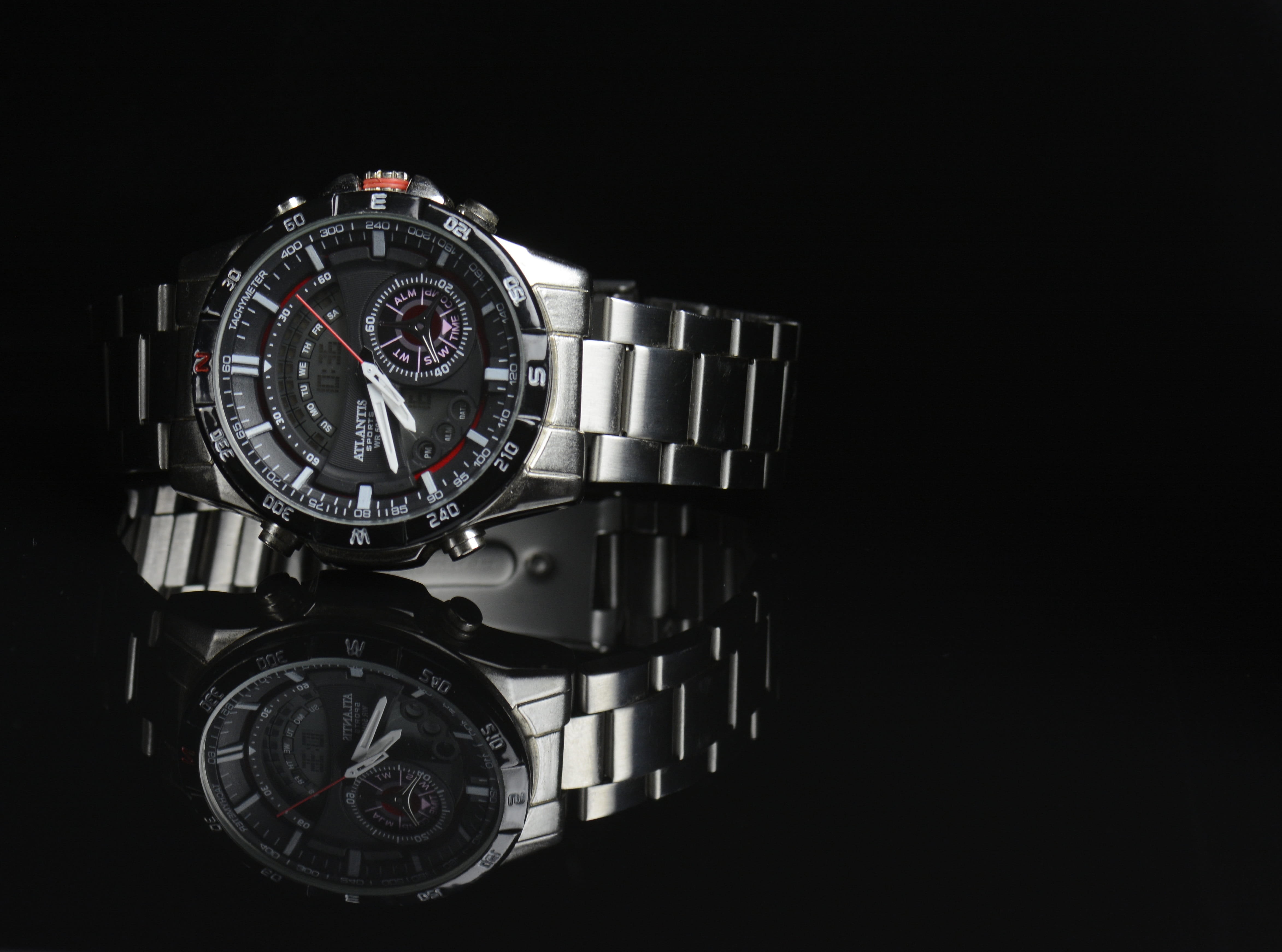 Pointers, close-up, black color, clock face, retro styled, Time, metal, luxury, no people, Watch, night, communication, black background, clock, technology, HD Wallpaper