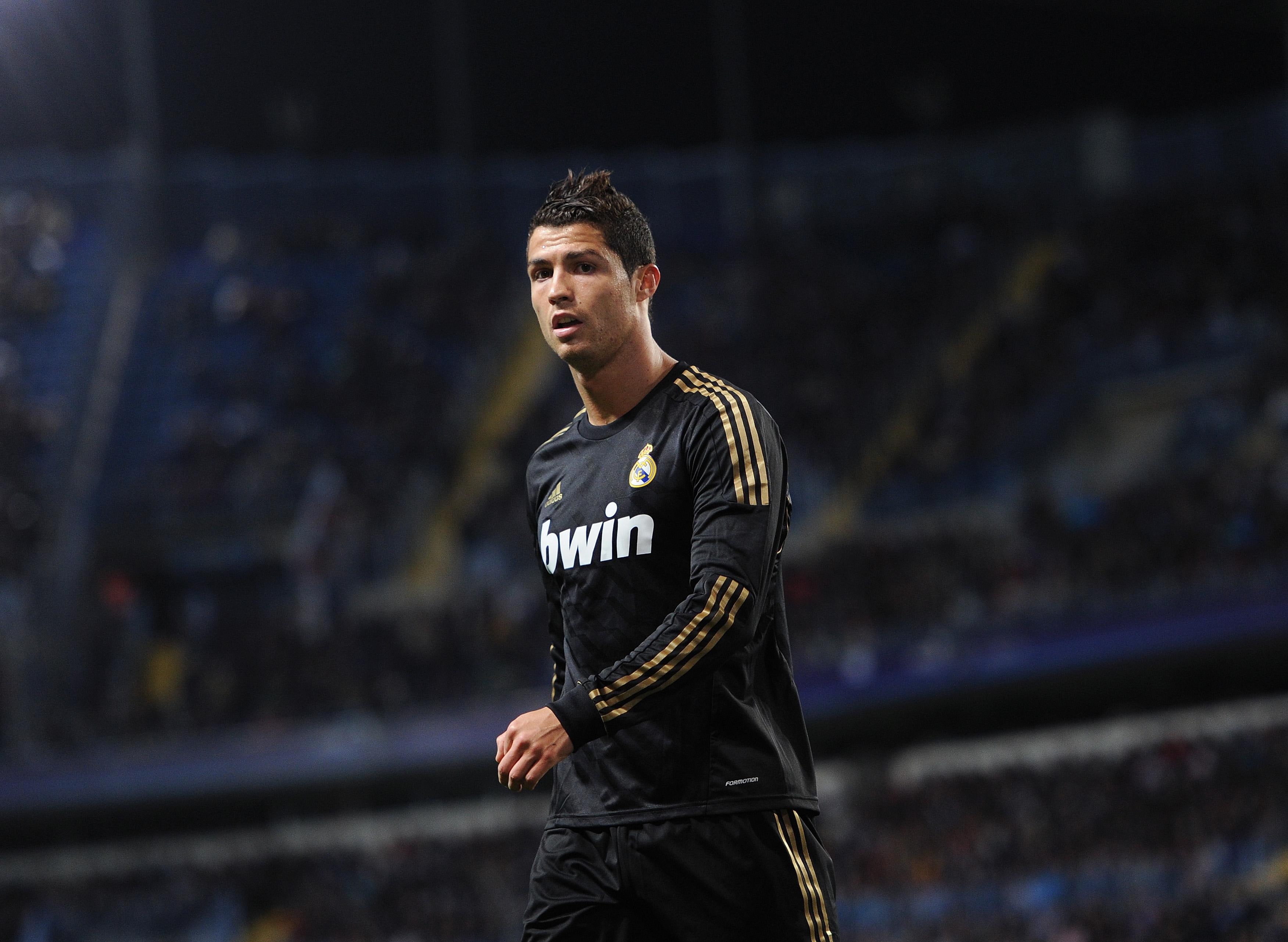 2K, celebrities, boys, football, picture, cristiano ronaldo, ronaldo, sport, celebrity, cristiano, HD Wallpaper