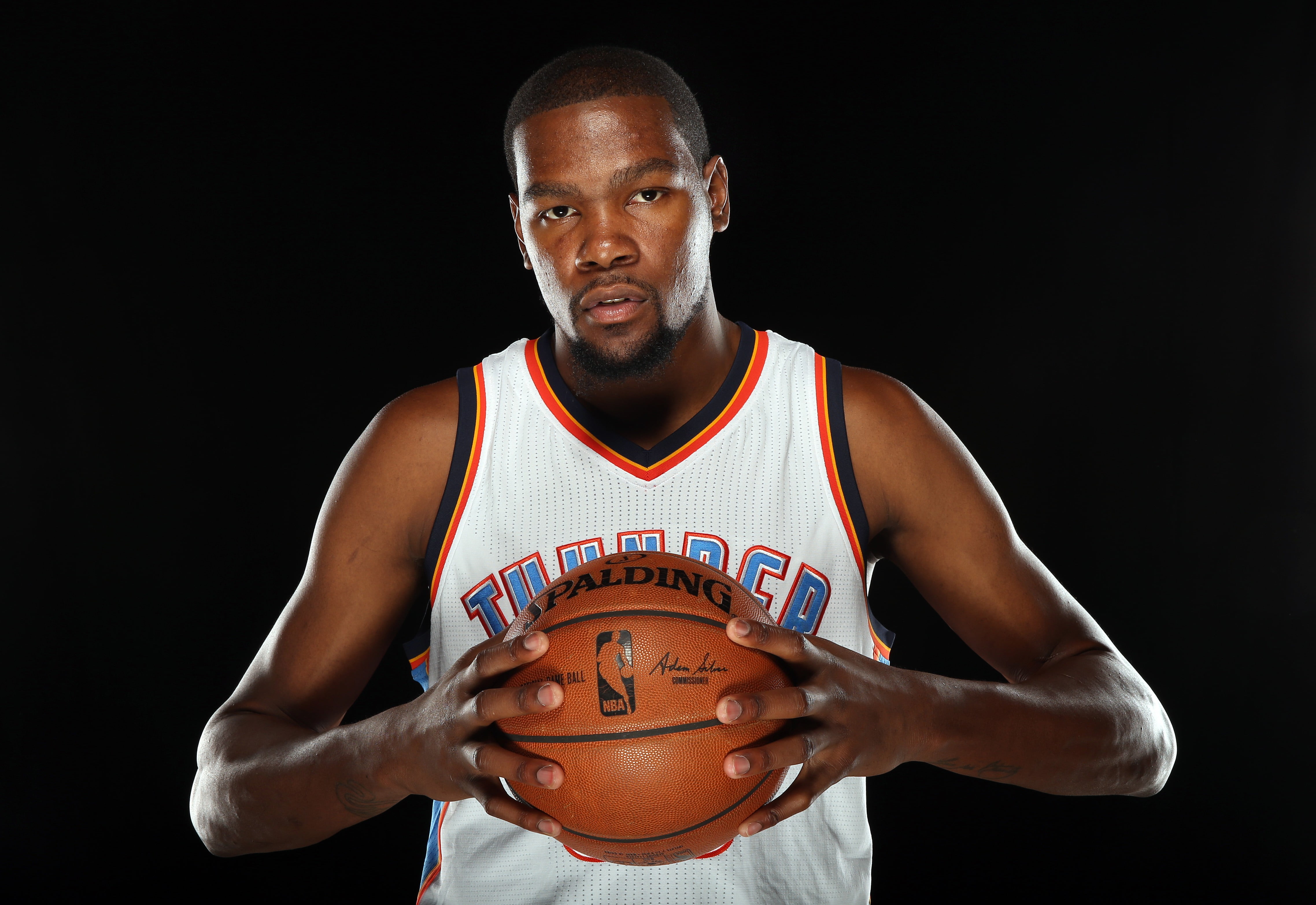 athlete, front view, one person, 4K, sportsman, basketball, sport , sport, Oklahoma City Thunder, studio shot, Kevin Durant, men, basketball uniform, adult, HD Wallpaper