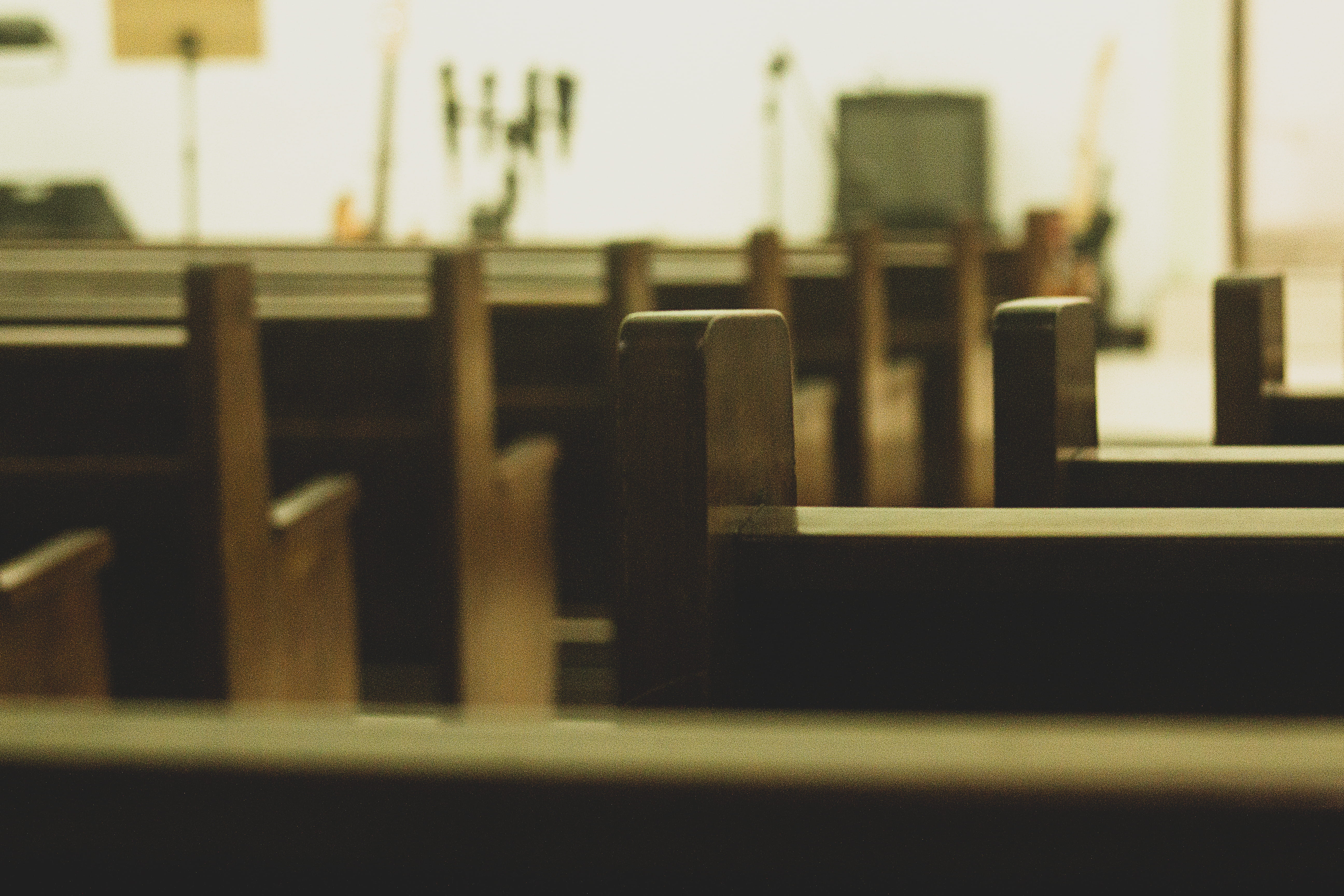 repetition, inside, close-up, primeira igreja presbiteriana de santos, architecture, church, seat, business, no people, brazil, nature, indoors, chair, HD Wallpaper