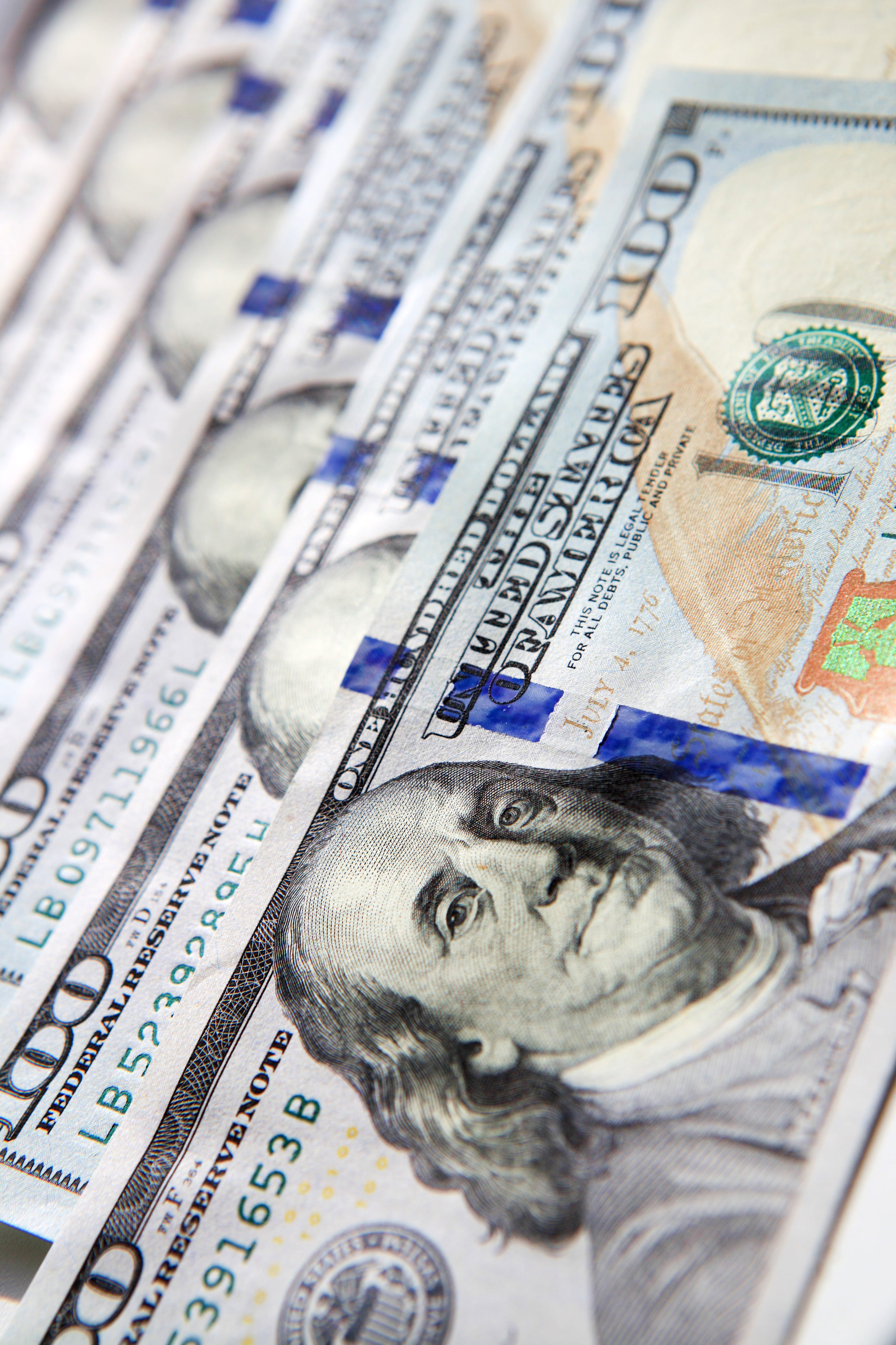 hundred, new, economy, investment, indoors, 100, 5K, many, us, green, business, bundle, rich, note, pile, savings, financial, american, dollar sign, debt, Phone HD Wallpaper