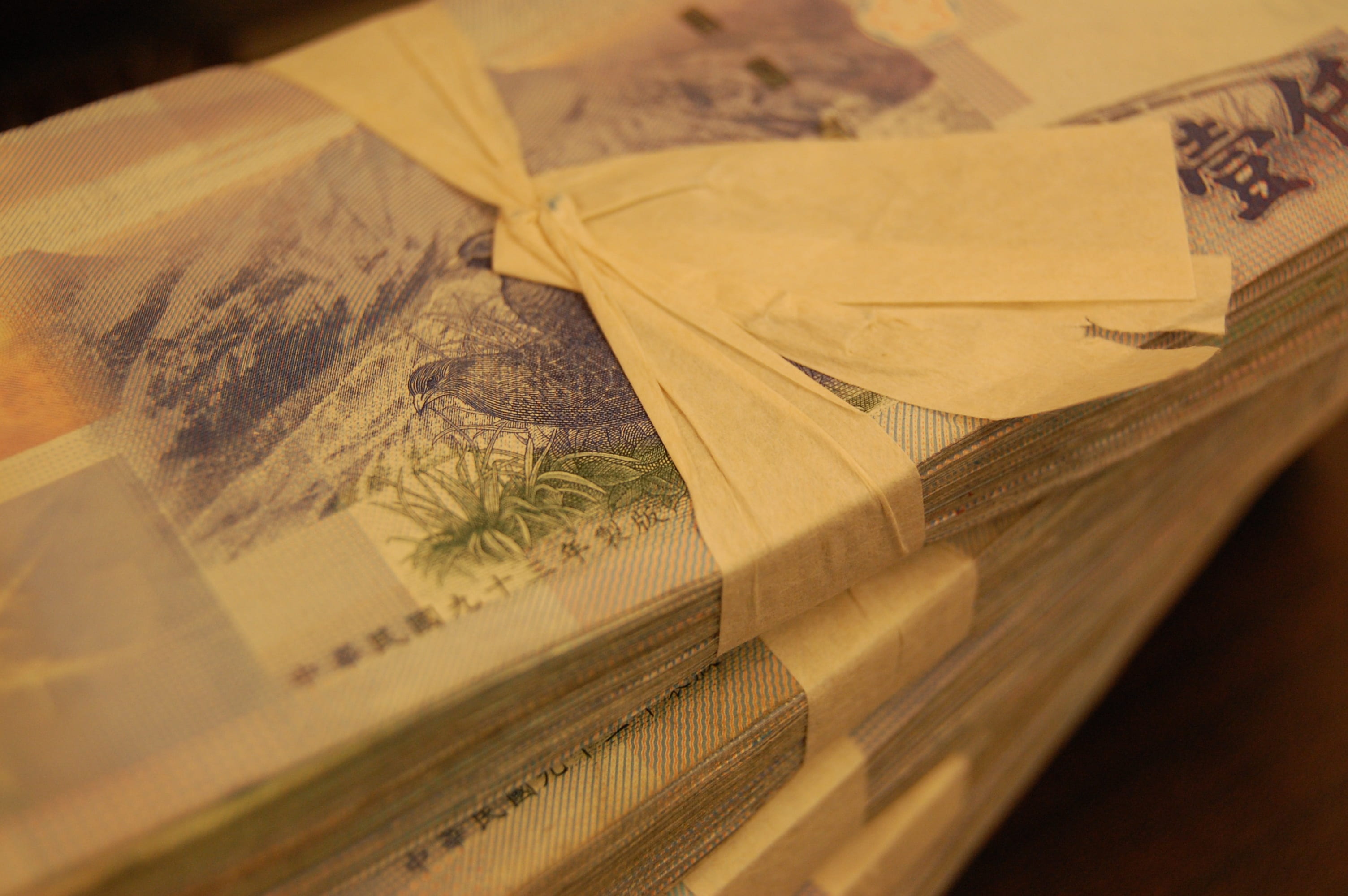 close-up, antique, plank, wood, envelope, studio shot, history, paper, bundle, business finance and industry, business, indoors, old, banknote, no people, HD Wallpaper