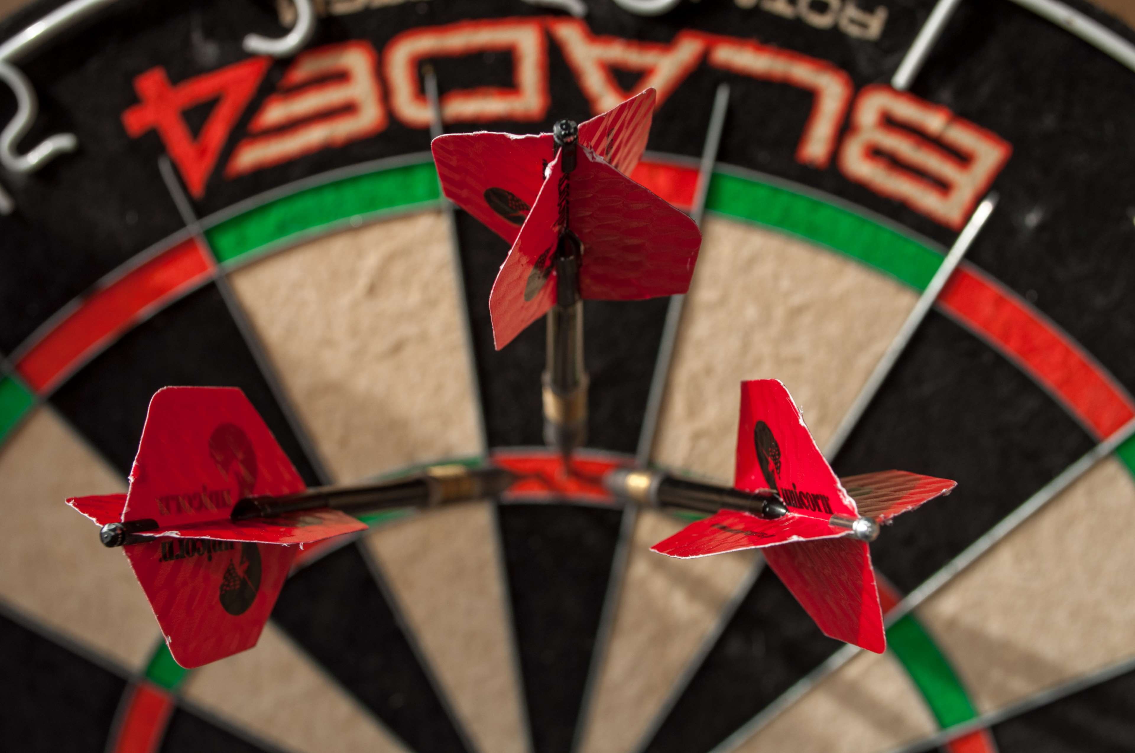 center, creativity, toy, 4K, close-up, competition, game, day, winne, focus on foreground, trippel, success, celebration, darts, aim, black, multi colored, HD Wallpaper