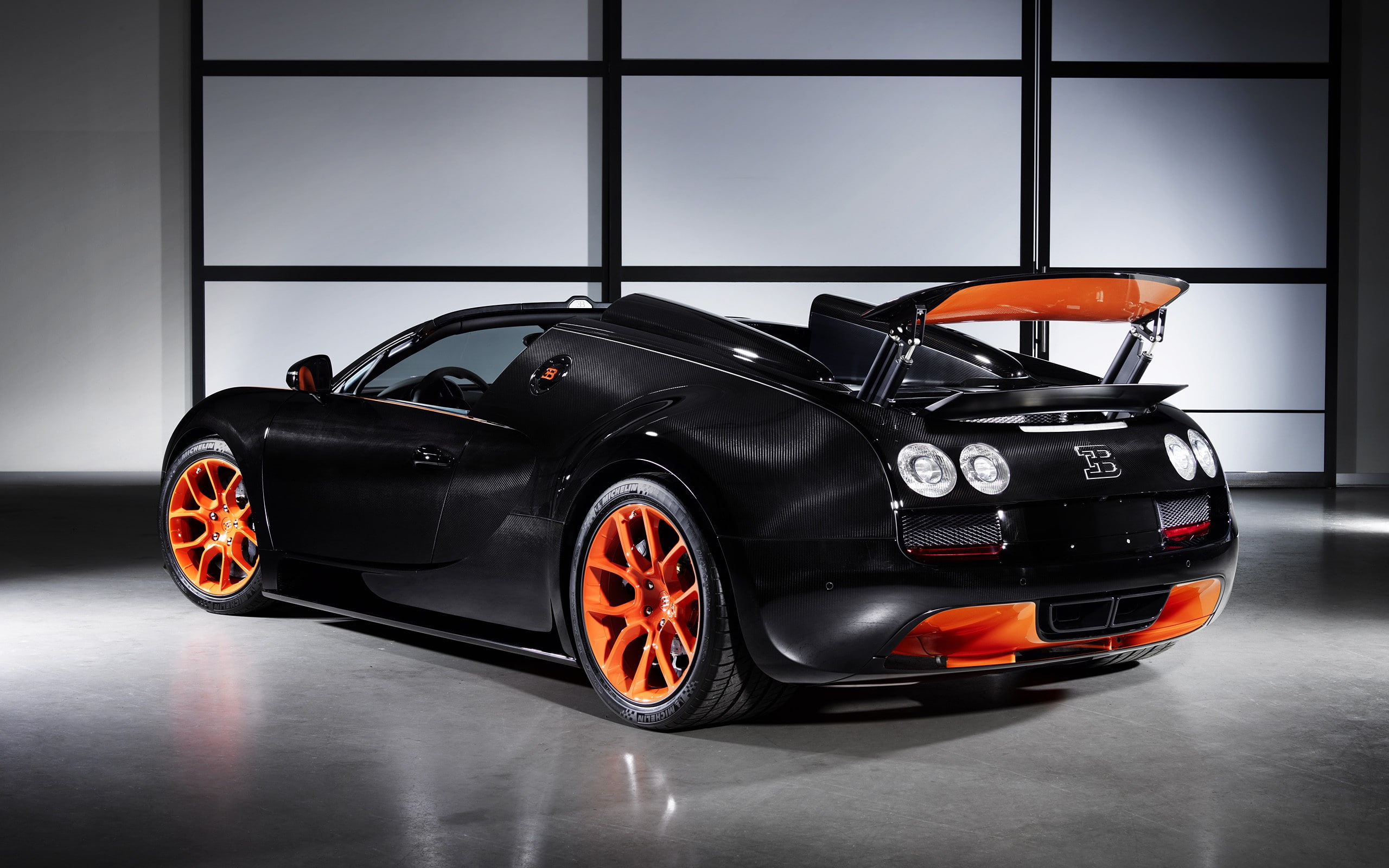 car, motor vehicle, transportation, red, garages, sports car, mode of transportation, 2K, wealth, professional sport, indoors, auto racing, racecar, land vehicle, HD Wallpaper