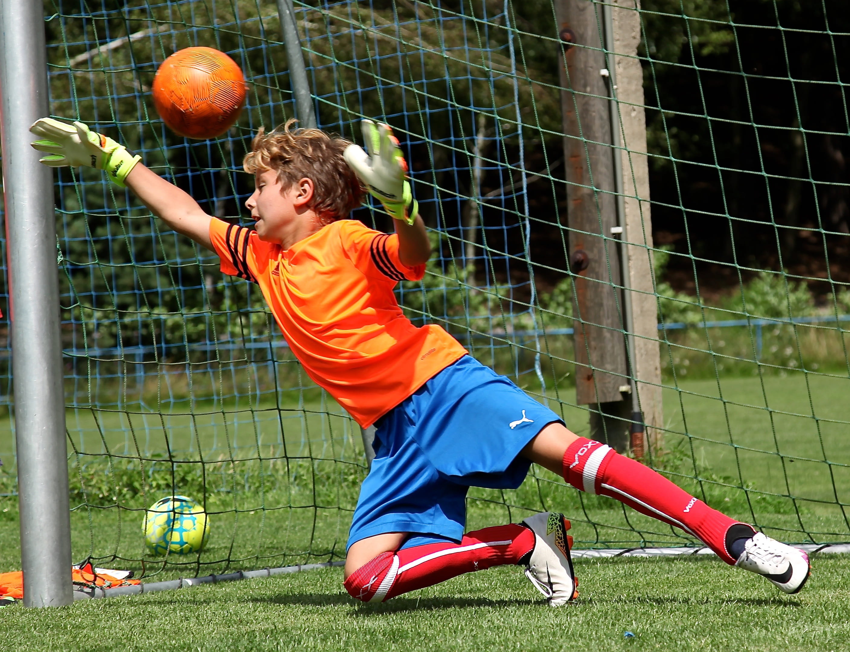 healthy lifestyle, real people, leisure activity, teenager, sports equipment, 2K, child, childhood, competition, children only, boys, Keeper, soccer, sports clothing, HD Wallpaper
