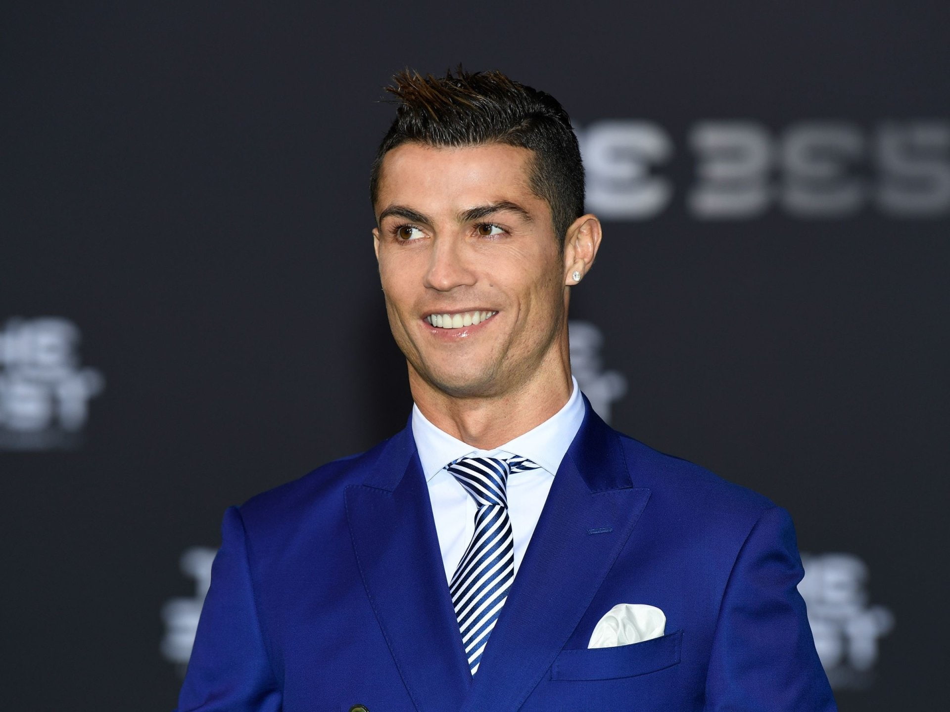 Soccer, Suit, Cristiano Ronaldo, 1080P, Portuguese, HD Wallpaper