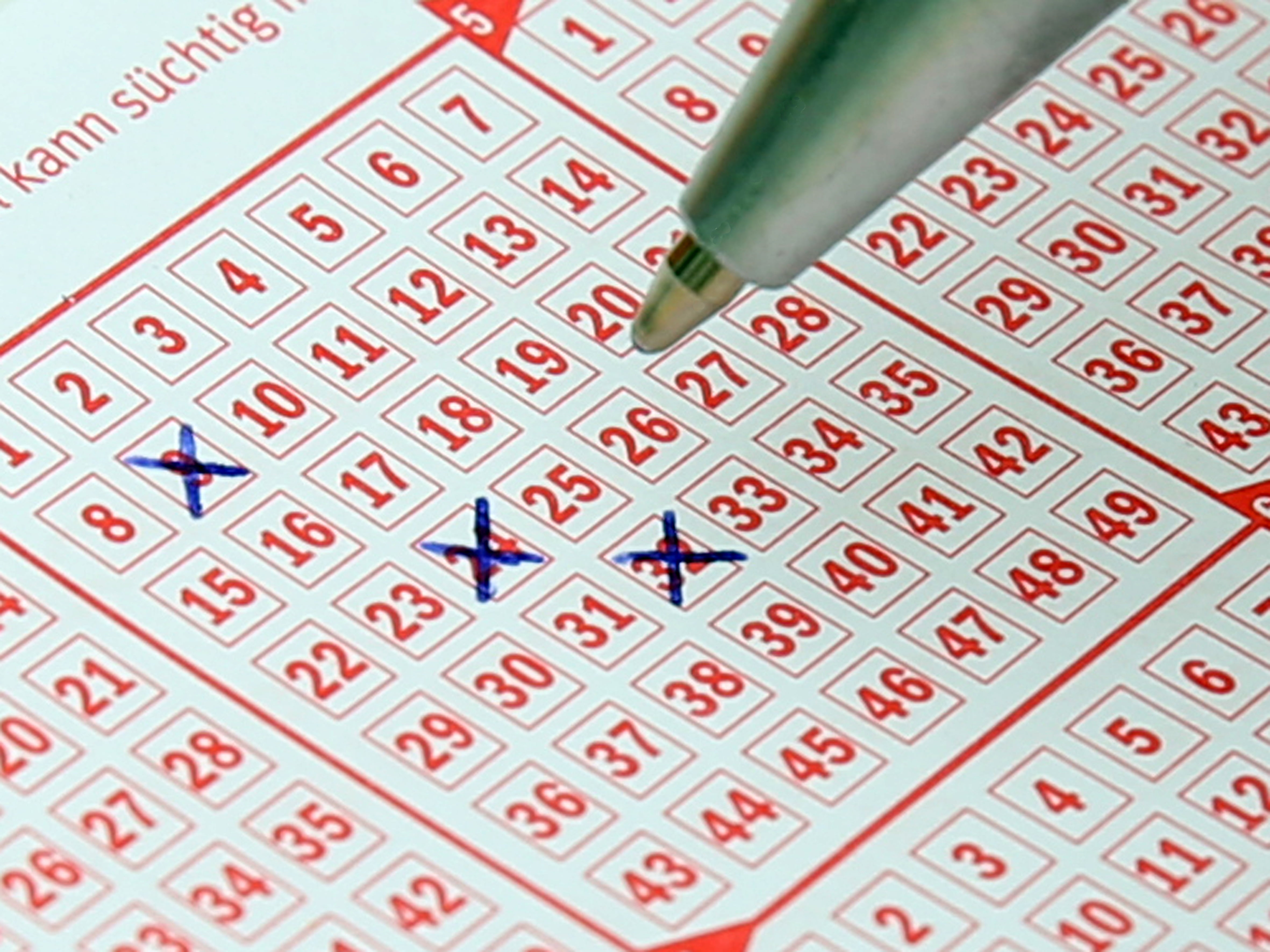 bill, writing implement, paper, lottery ticket, communication, christmas, 4K, addicted to gambling, opportunity, arts culture and entertainment, red, leisure games, HD Wallpaper