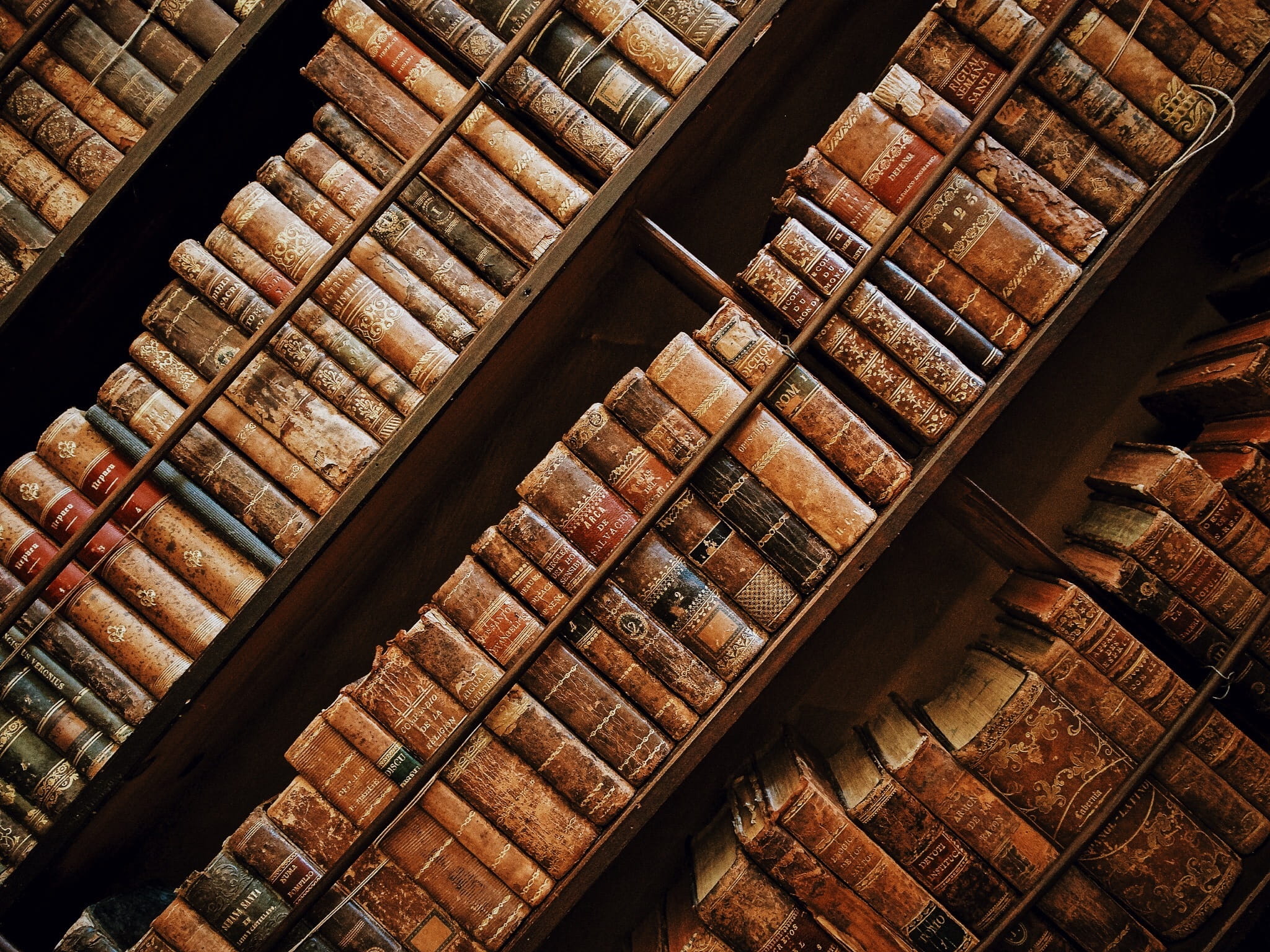 books, storage, library, collection, shop, classic, history, pattern, no people, choice, shelf, variation, old, architecture, vintage, the past, abundance, HD Wallpaper