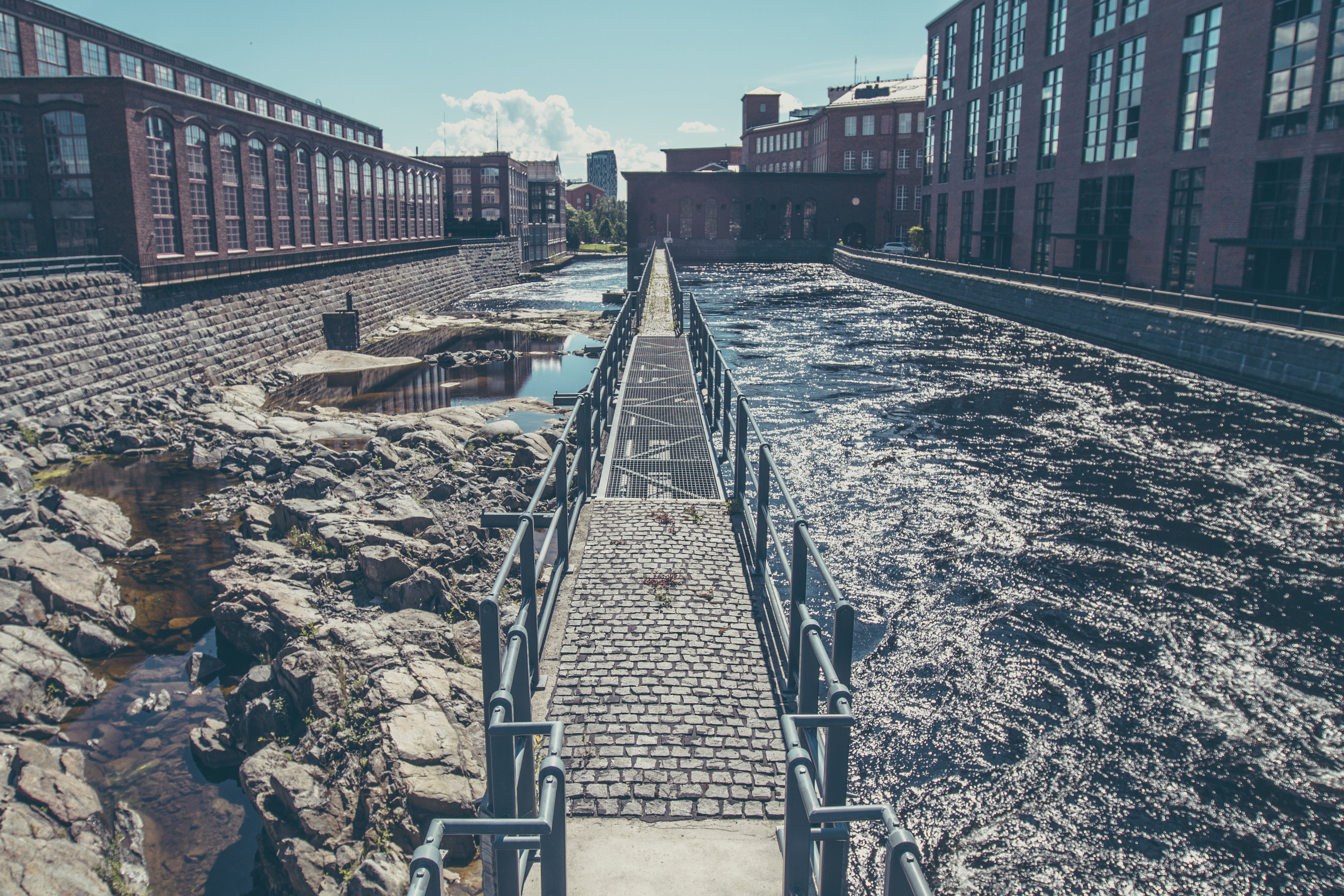 day, sewage, middle, metal, walkways, bridge, surface level, diminishing perspective, rail transportation, city, sky, built structure, architecture, industrial, HD Wallpaper