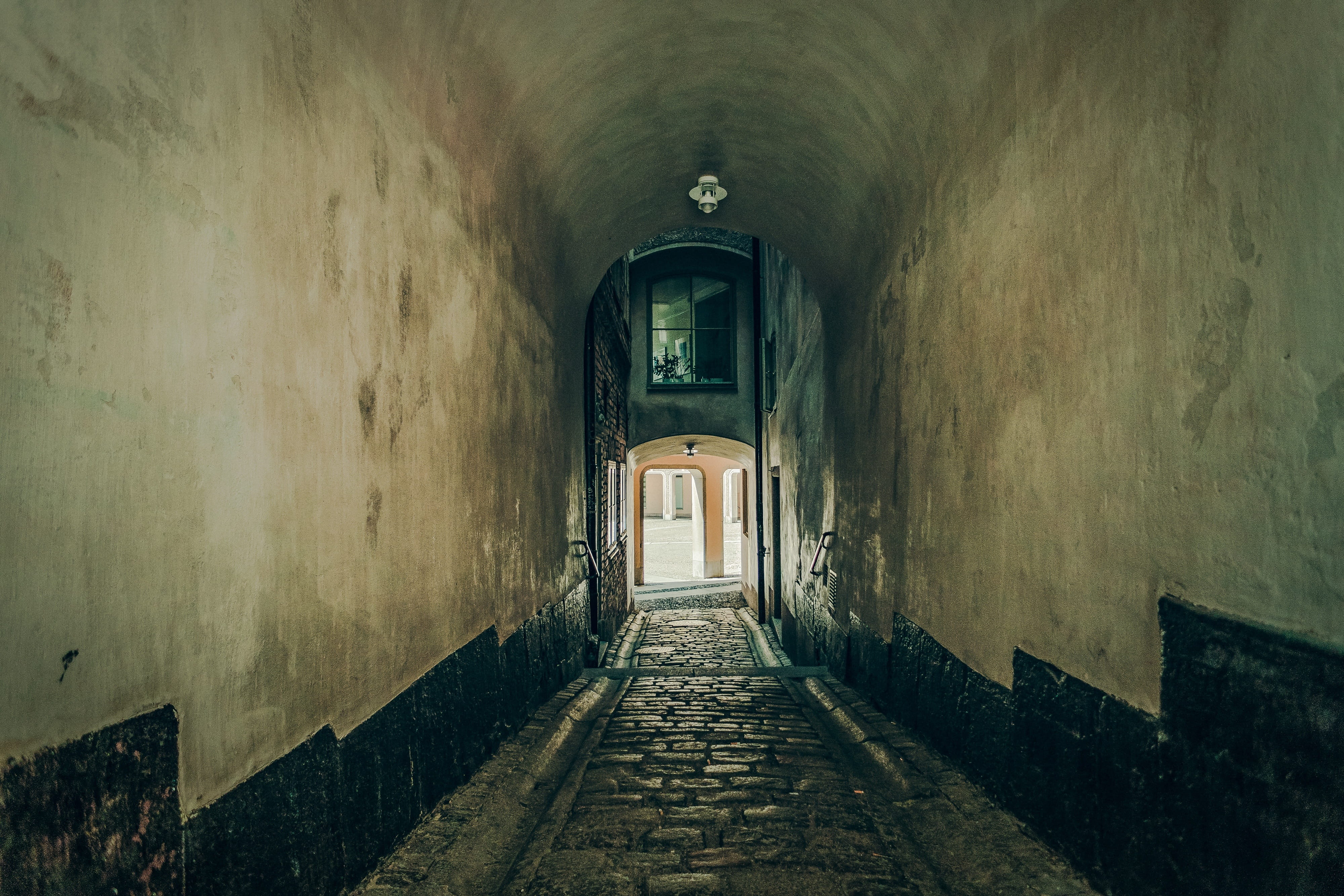 day, ancient, old city, landmark, street, passage, entrance, building exterior, architecture, arch, the past, capital, house, 4K, history, sweden, empty, HD Wallpaper