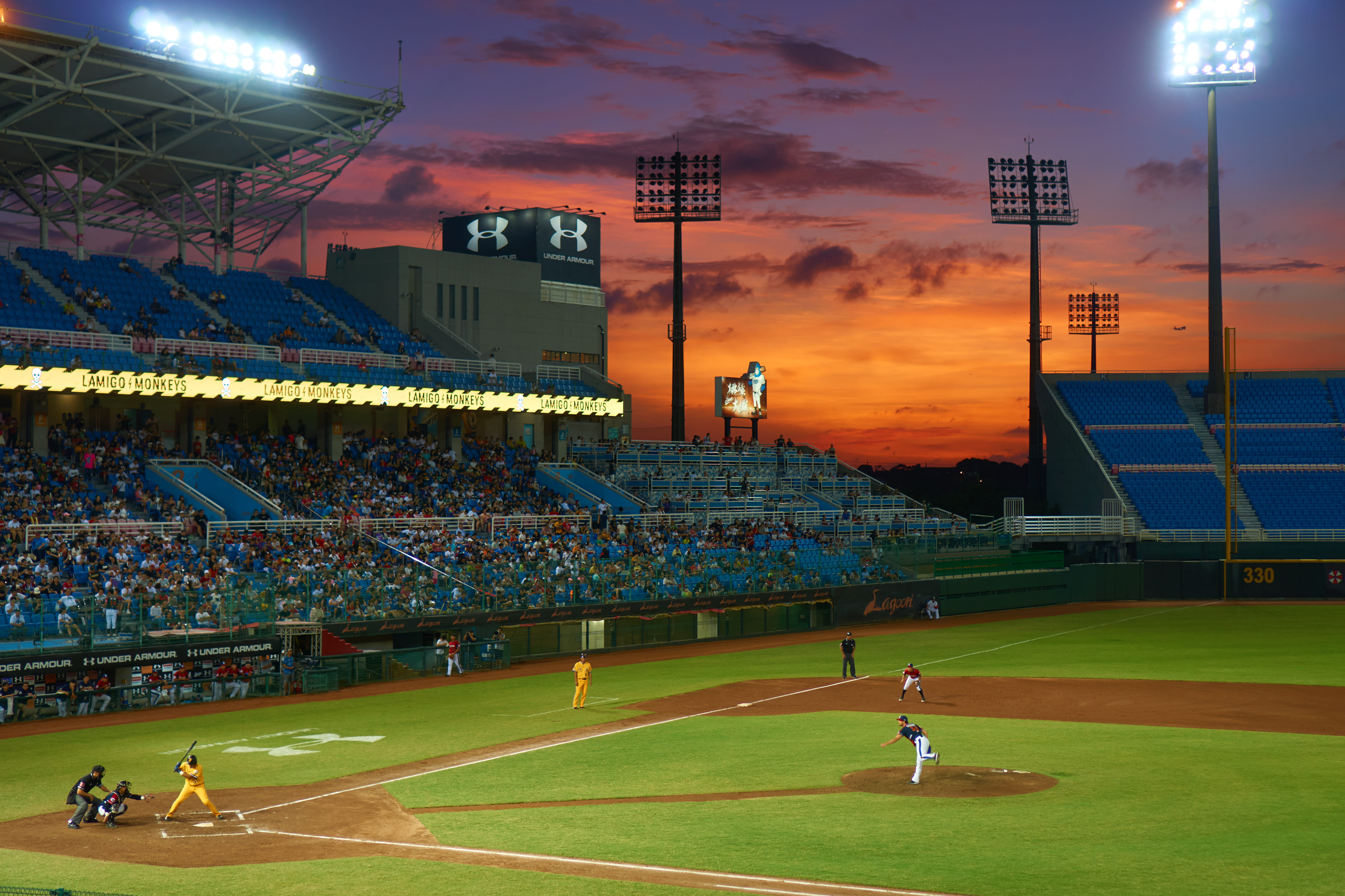 night, lifestyles, photography, sports equipment, 5K, action, uniform, athlete, enjoyment, nature, bat, baseball - sport, leisure activity, sport, playing, HD Wallpaper