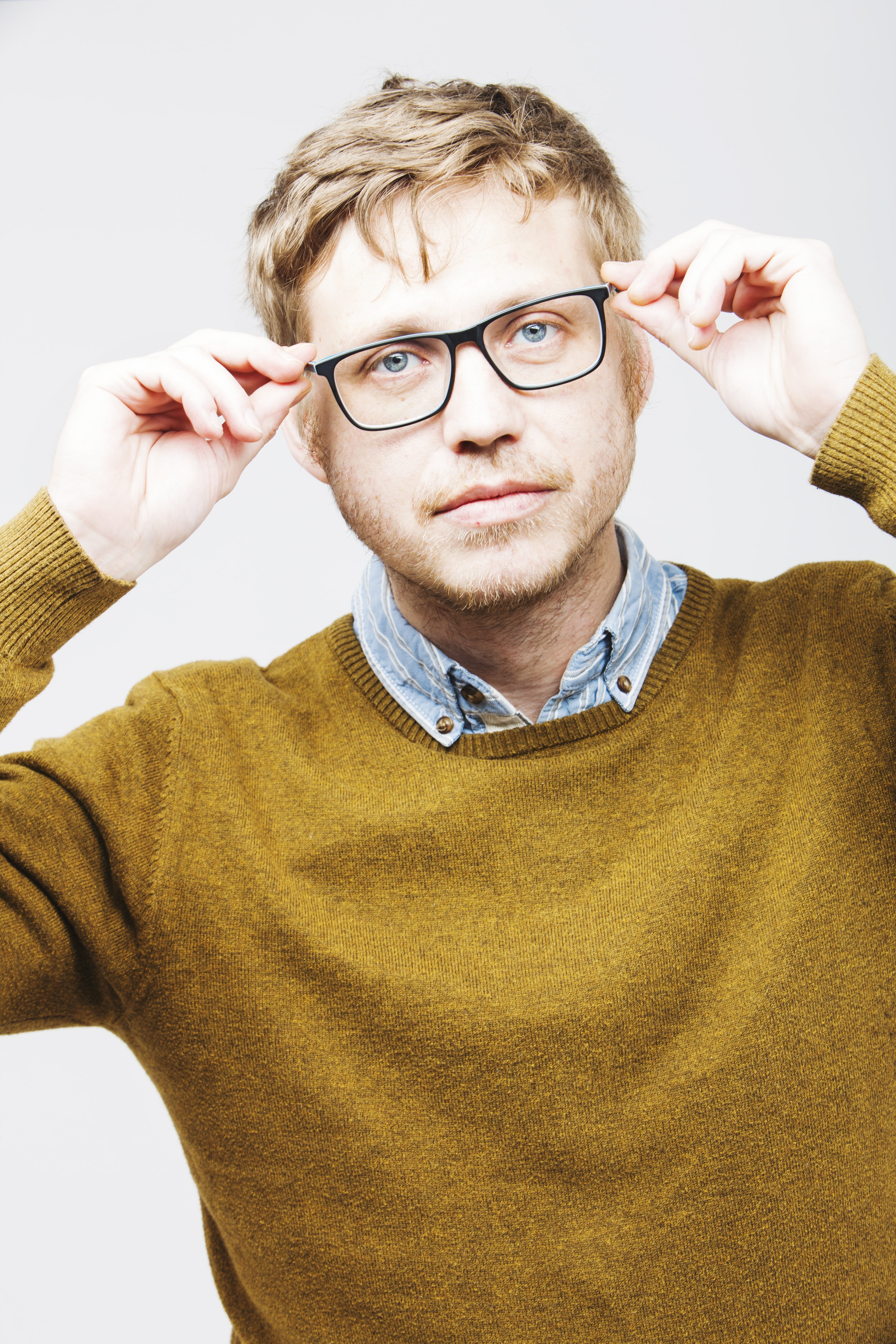 knitted, person, logo, looking for a job, businessman, social media, face, wearing, young men, real people, bart, adult, smiling, men, framed, adults only, Phone HD Wallpaper