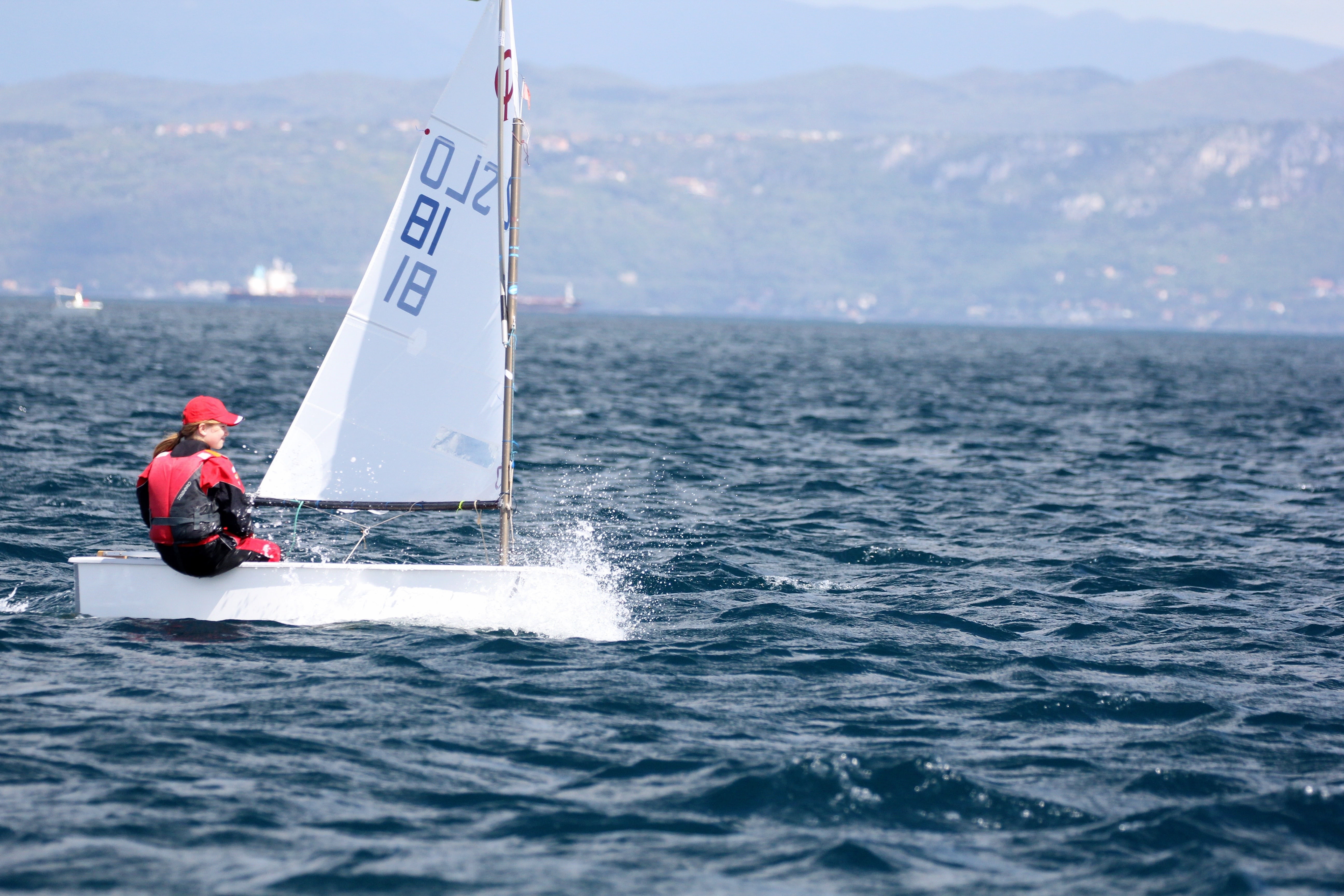 sailboat, 5K, waterfront, sport, young, optimist, mountain, men, sailing, lifestyles, competition, beauty in nature, outdoors, one person, nature, water, HD Wallpaper