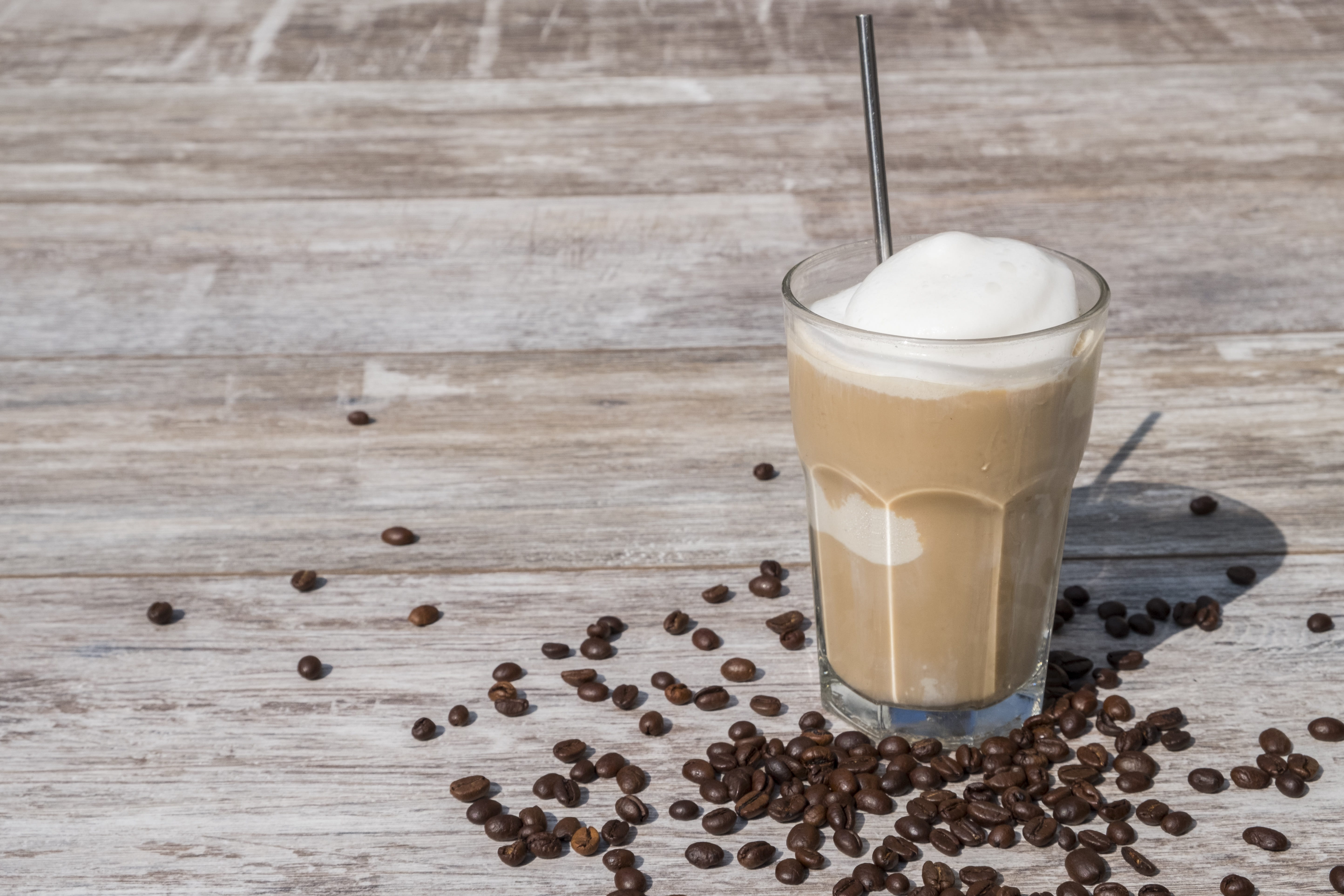 coffee - drink, drinking glass, 5K, wood - material, beans, food, cold beverage, ice, vanilla ice cream, latte, eiscafe, coffee beans, drinking, freshness, HD Wallpaper