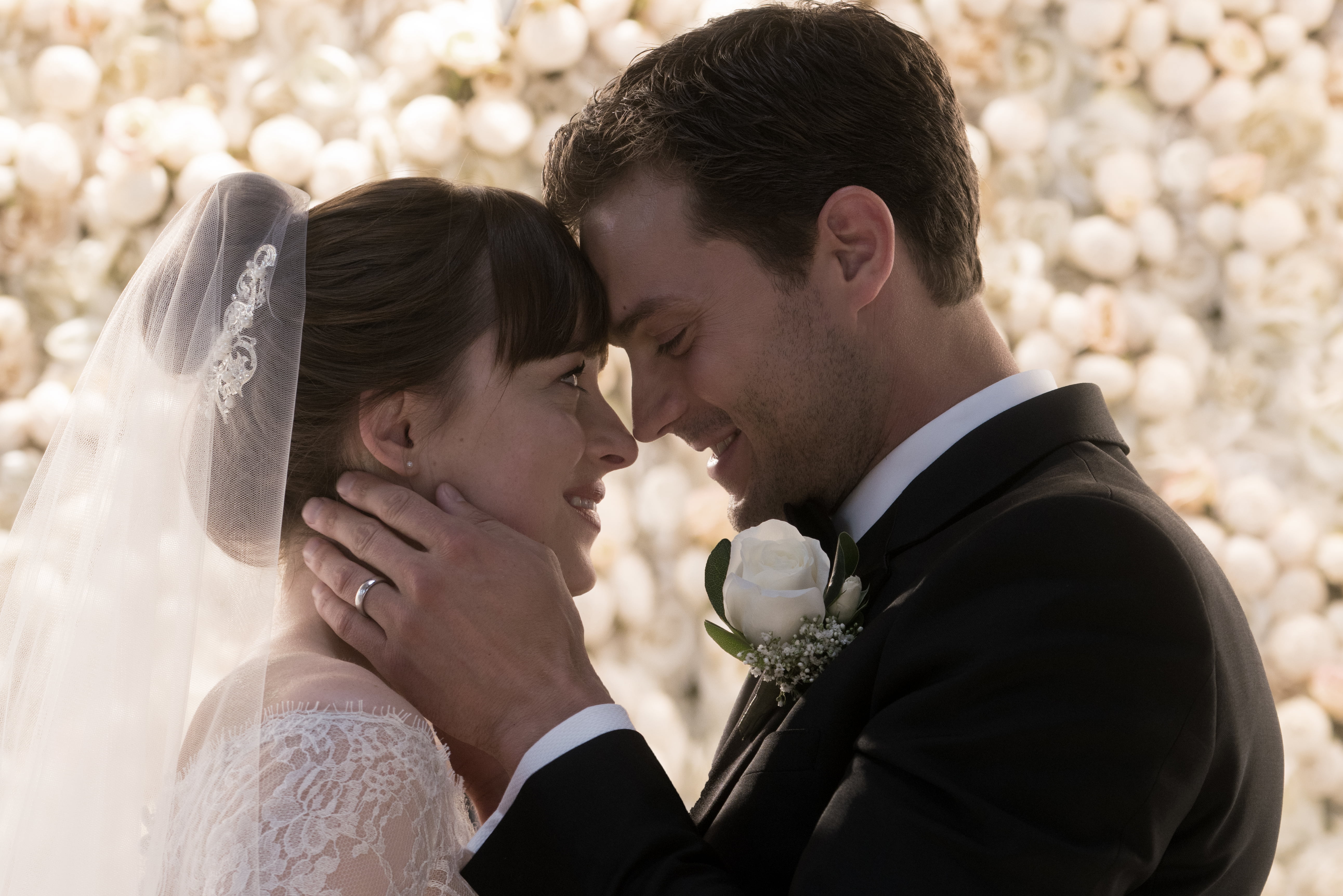 fifty shades freed, two people, adult, dakota johnson, 4k, wife, men, celebration, hd, 5K, bridegroom, young adult, togetherness, young men, young women, HD Wallpaper