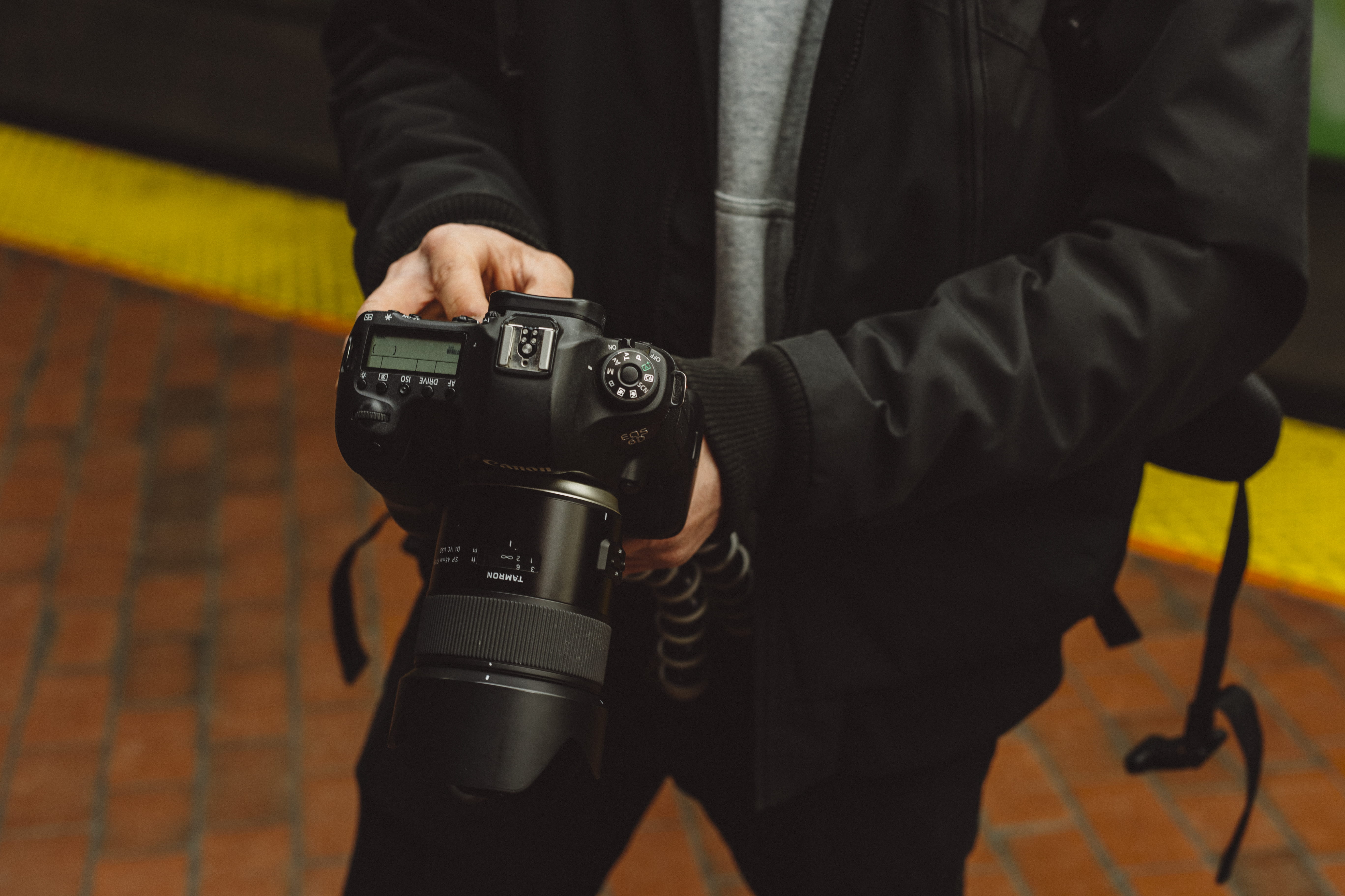digital single-lens reflex camera, photography, human hand, man, focus on foreground, photographing, subway, holding, digital camera, hand, finger, midsection, HD Wallpaper