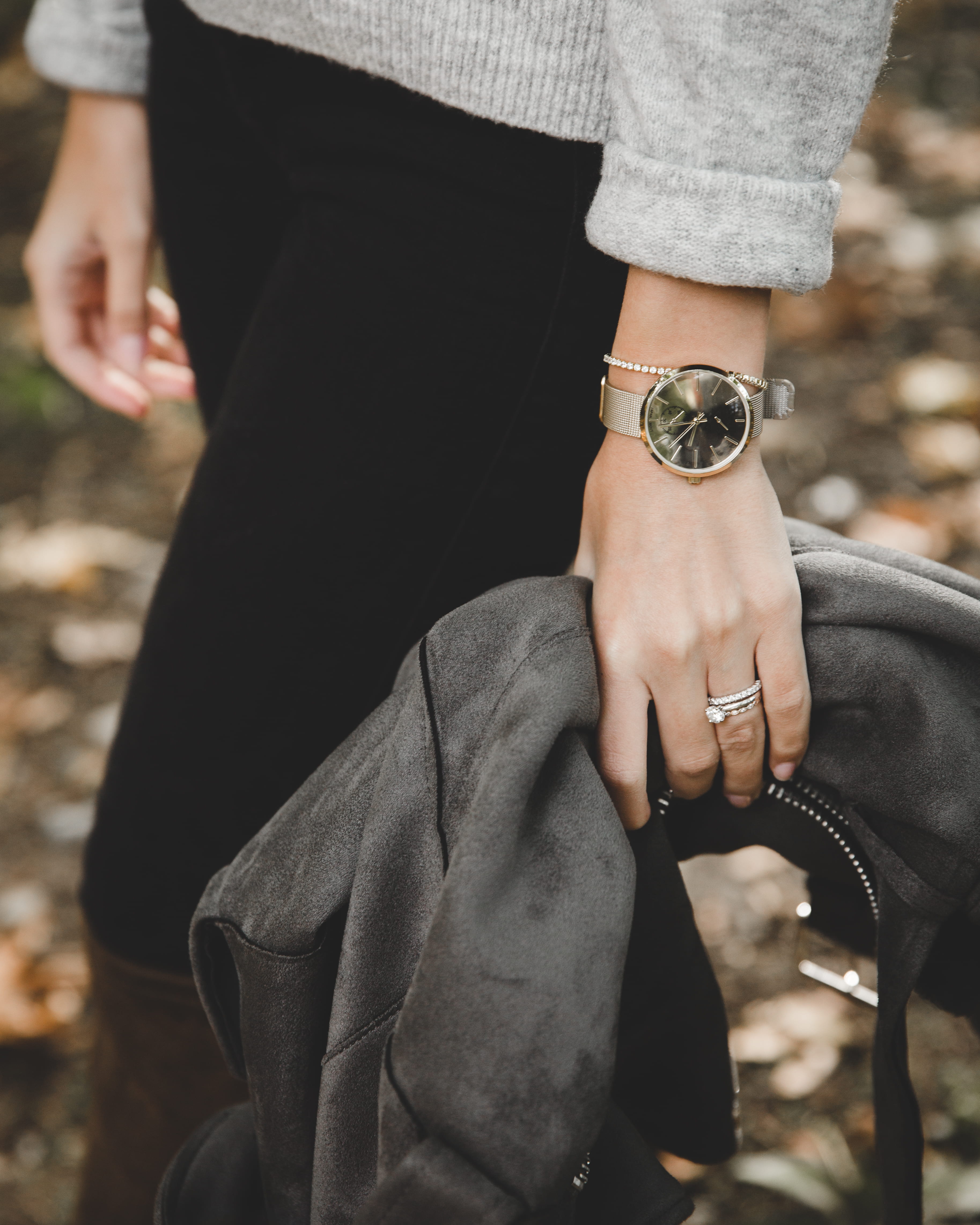 hand, watch, 4K, human hand, jacket, women fashion, holding, adult, fashion, real people, women, lifestyles, style, body part, outdoors, leather, ring, Phone HD Wallpaper