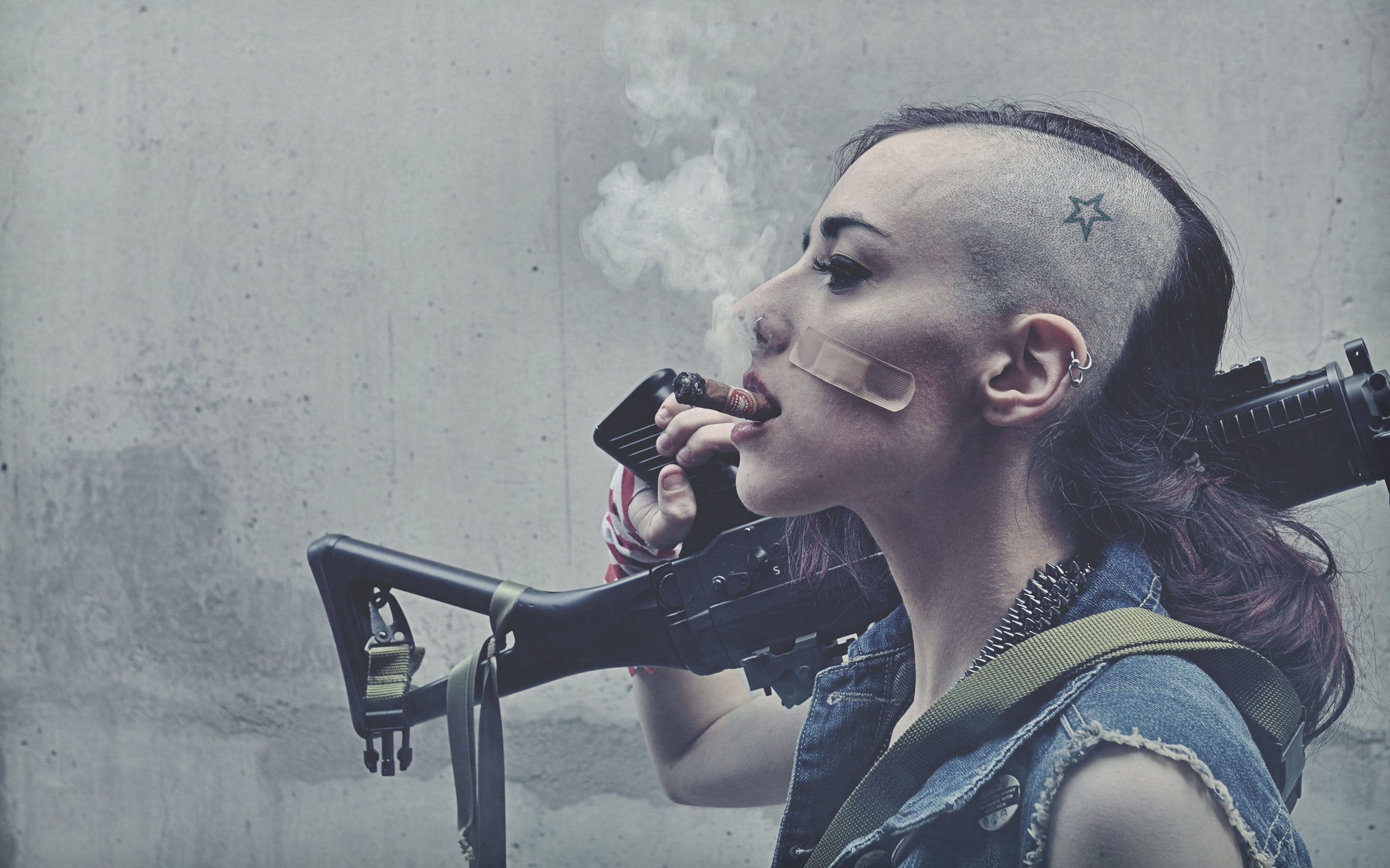 tattoo, haircut, cigar, 2K, Smoking, weapons, Tank Girl, brunette, HD Wallpaper