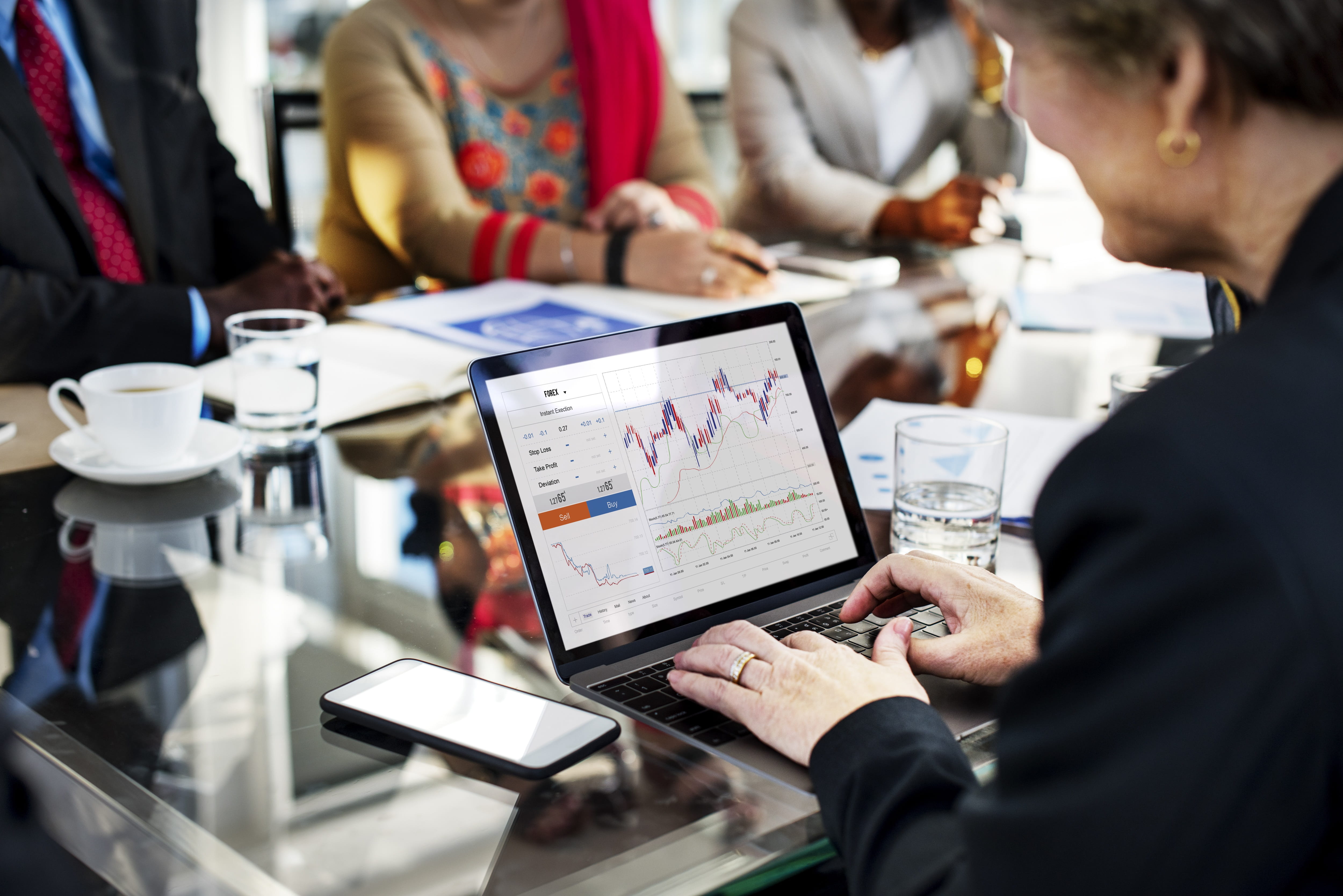 adult, males, connection, computer, investment, financial, real people, entrepreneurship, women, technology, analysis, graph, working, growth, teamwork, HD Wallpaper