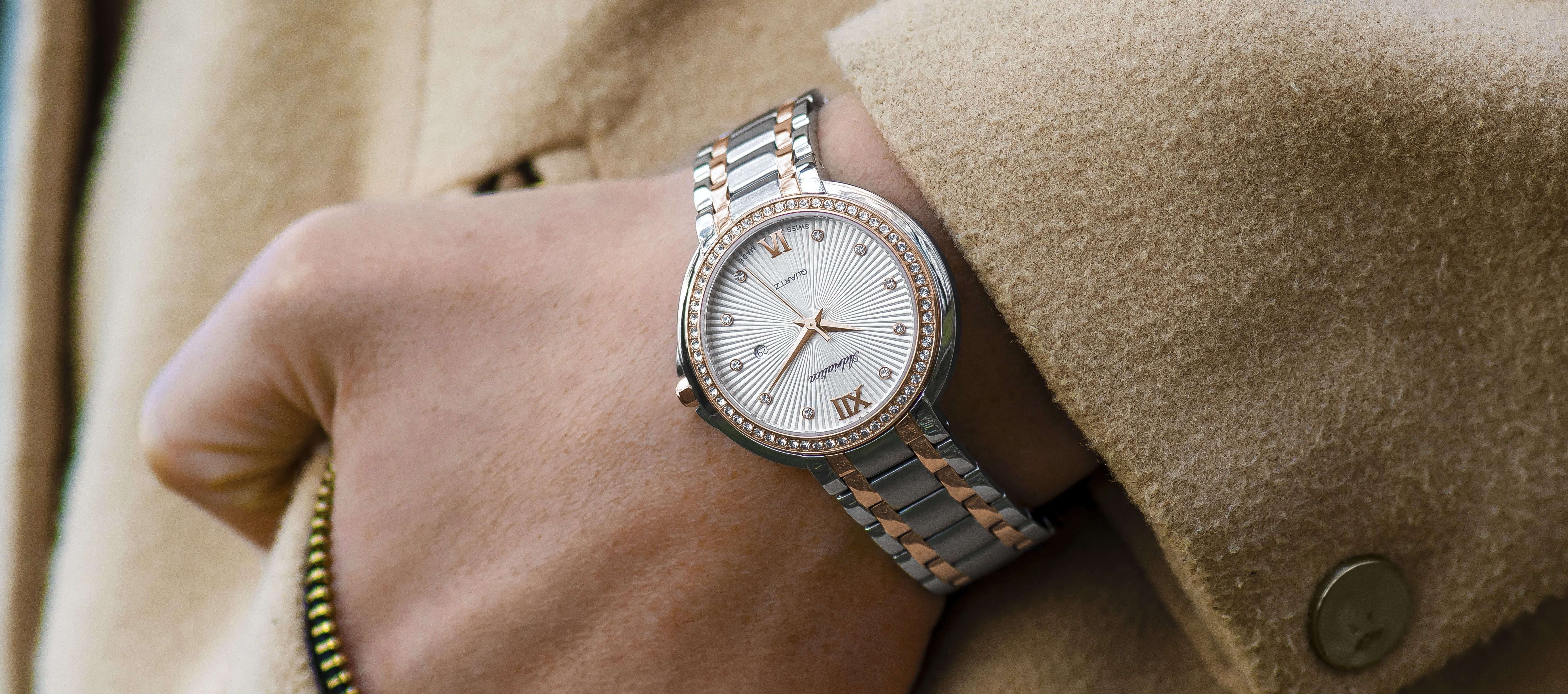 human joint, male, close-up, wrist, midsection, success, checking the time, elegant, body part, luxury, business, adult, wristwatch, human body part, focus on foreground, HD Wallpaper