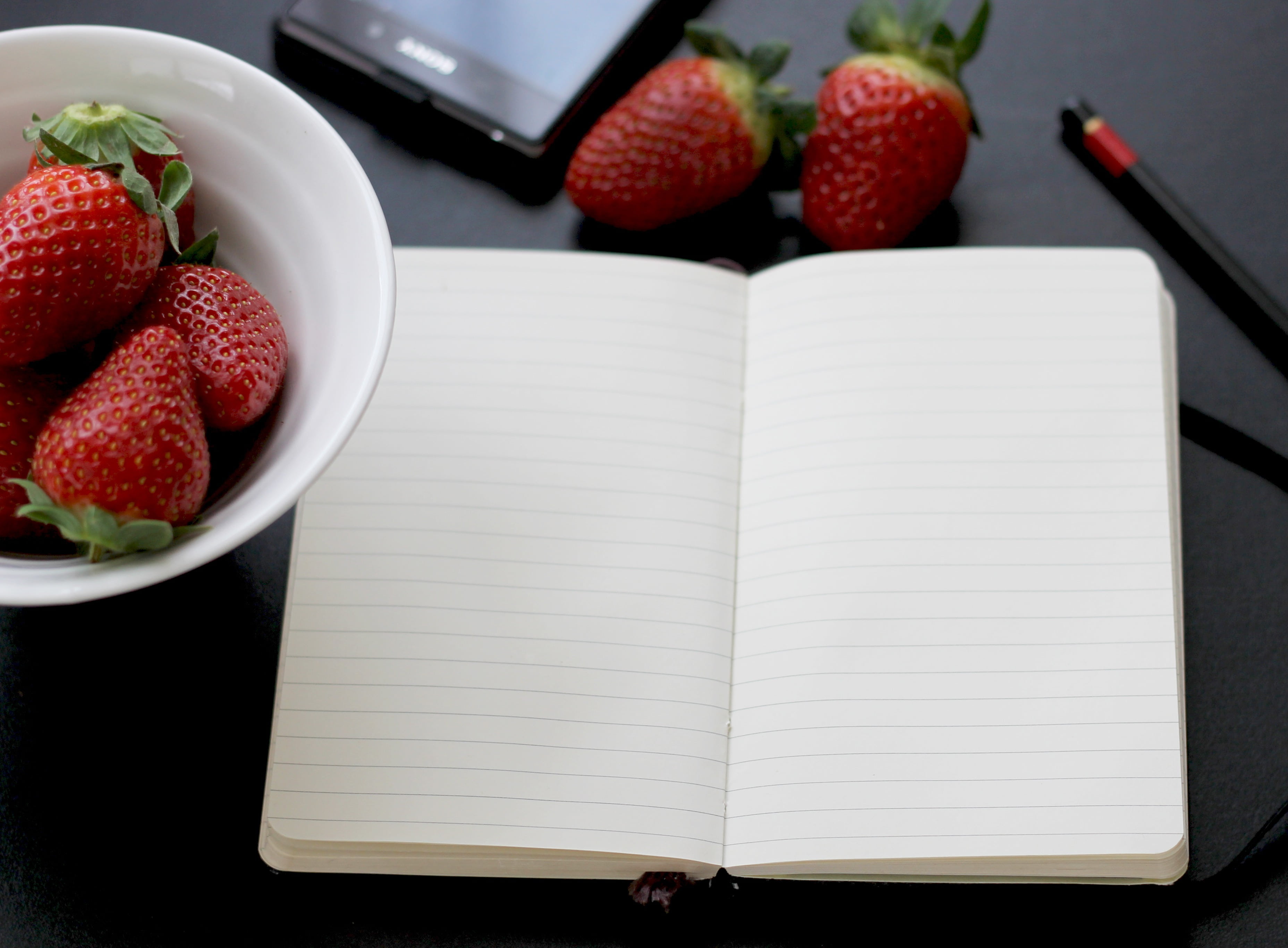 food and drink, wellbeing, red, white, 2K, moleskine, note pad, memo, paper, strawberry, healthy eating, fruit, note, pen, education, no people, open, HD Wallpaper