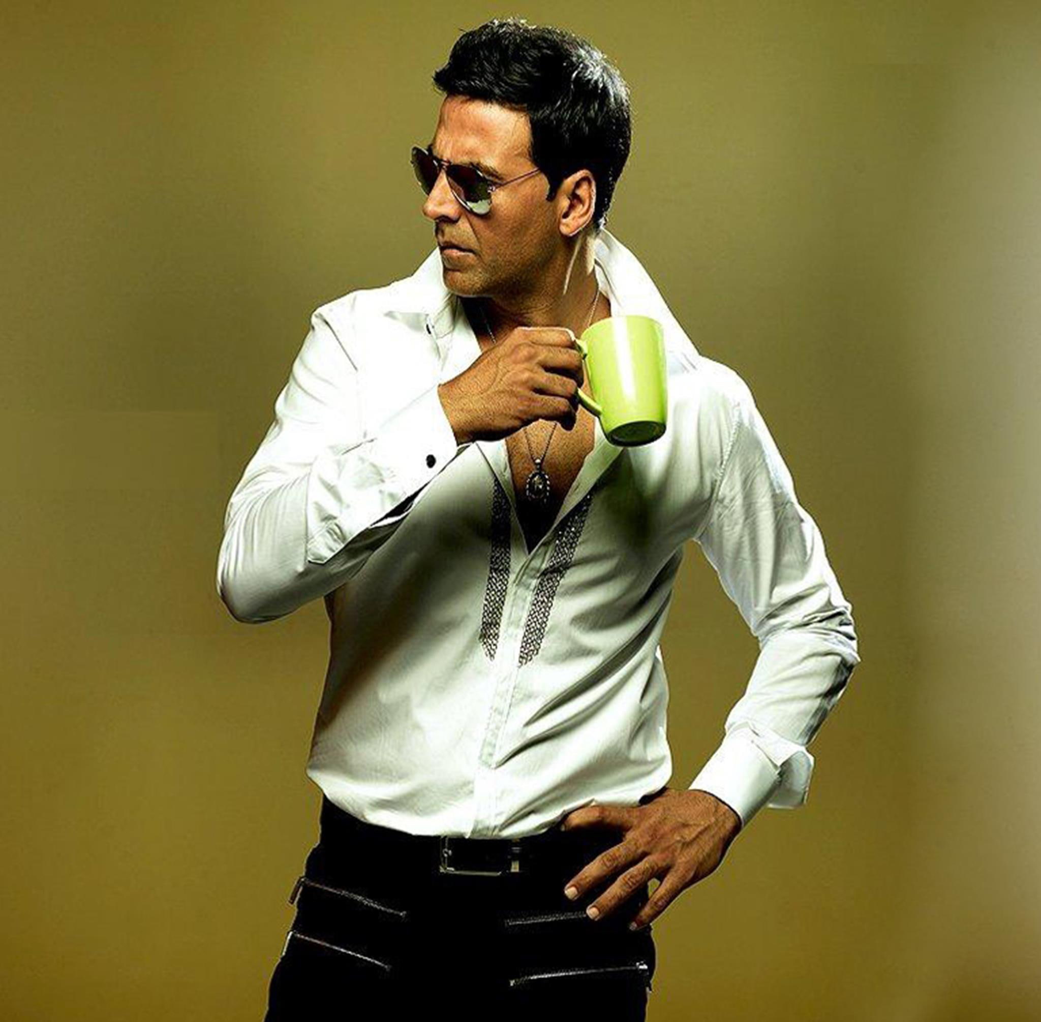 males, indoors, men, photoshoot, standing, young men, holding, young adult, refreshment, mug, kumar, coffee, front view, studio shot, akshay, one person, HD Wallpaper