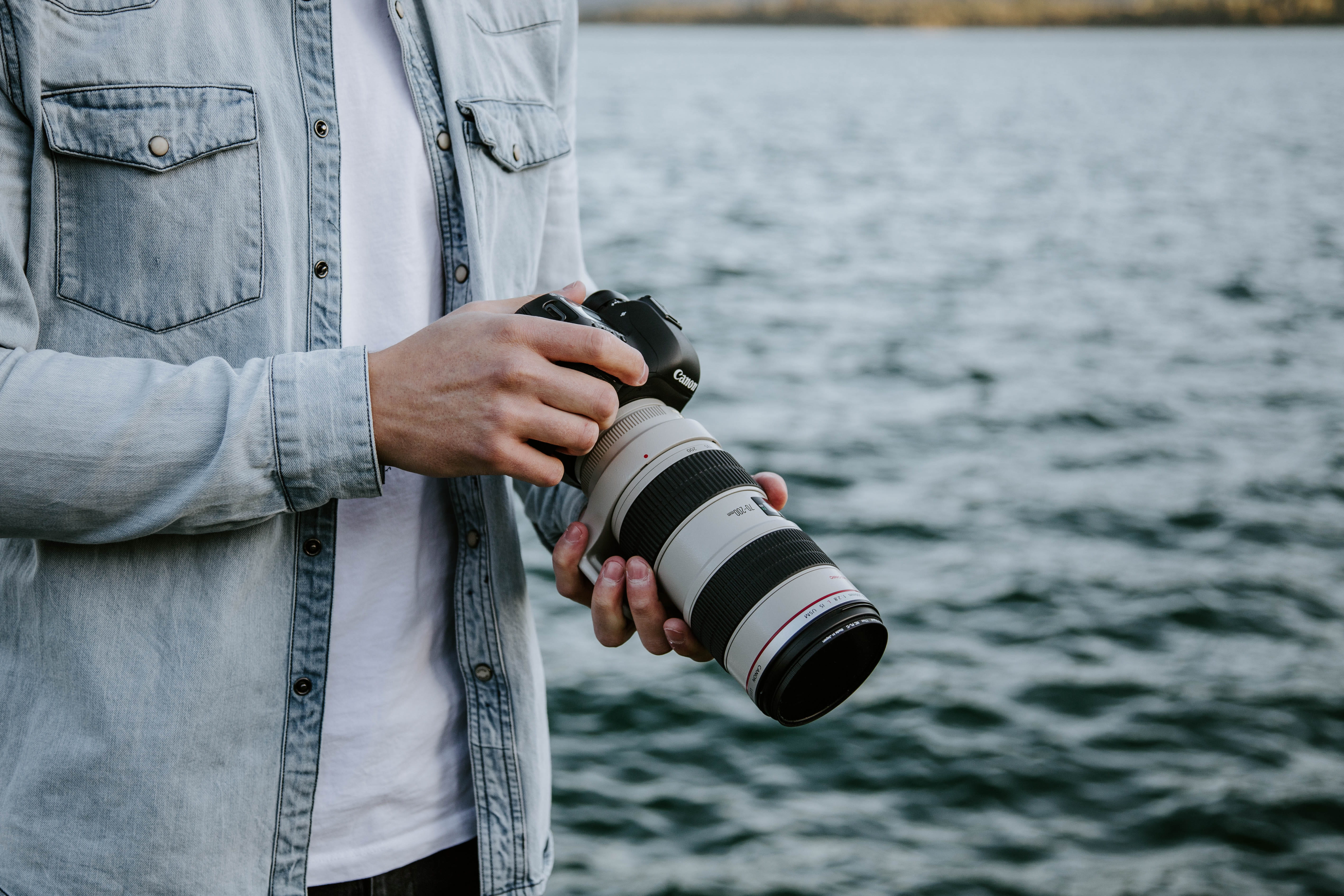 sea, tech, photography Themes, water, photograph, summer, coast, camera, sLR Camera, 5K, digital Camera, holding, camera, backgrounds, HD Wallpaper
