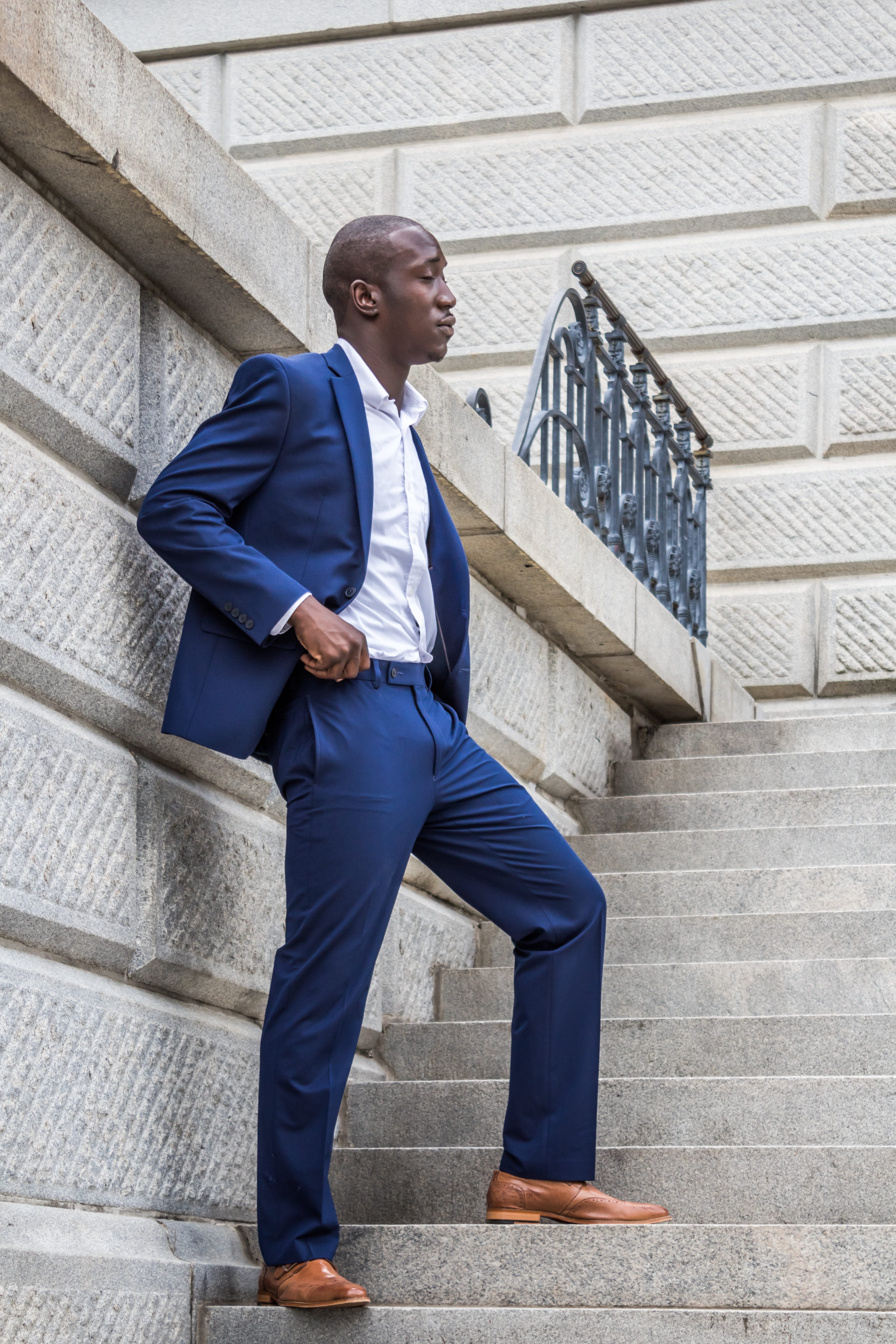 built structure, side view, outdoors, professional Occupation, staircase, looking, guy, suit, one Man Only, concrete, person, young Adult, adult, 5K, white Collar Worker, Phone HD Wallpaper
