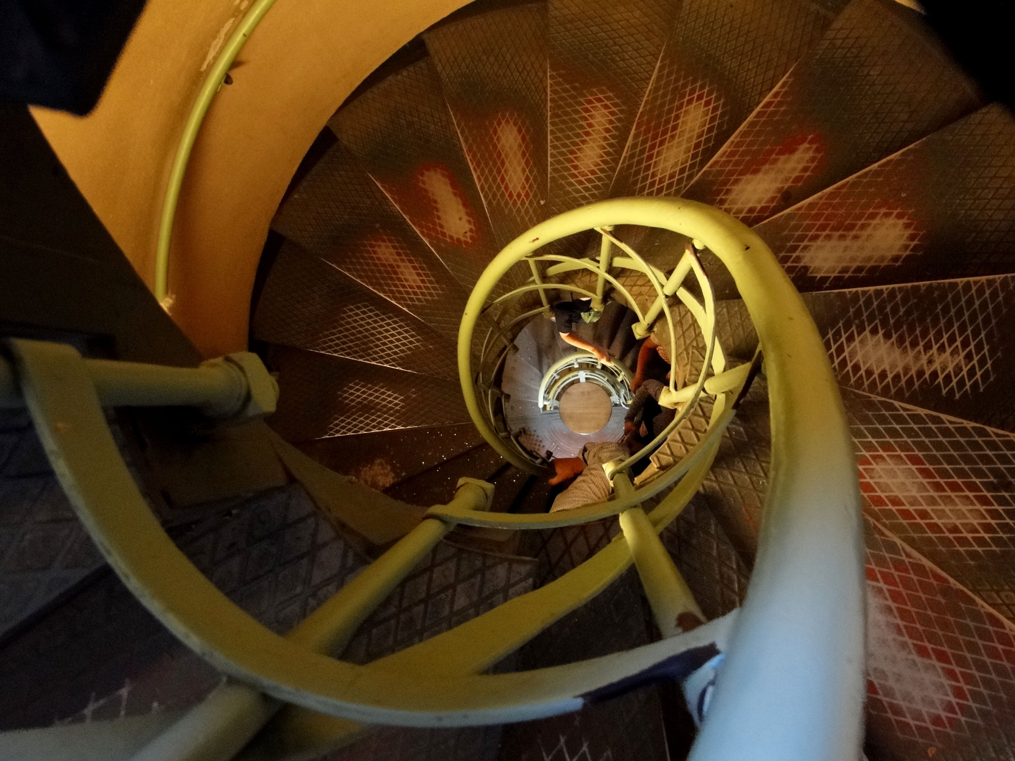 metal, sculpture, architecture, statue, history, stairs, culture, pattern, symbol, tourism, monument, staircase, spiral staircase, historic, machinery, HD Wallpaper