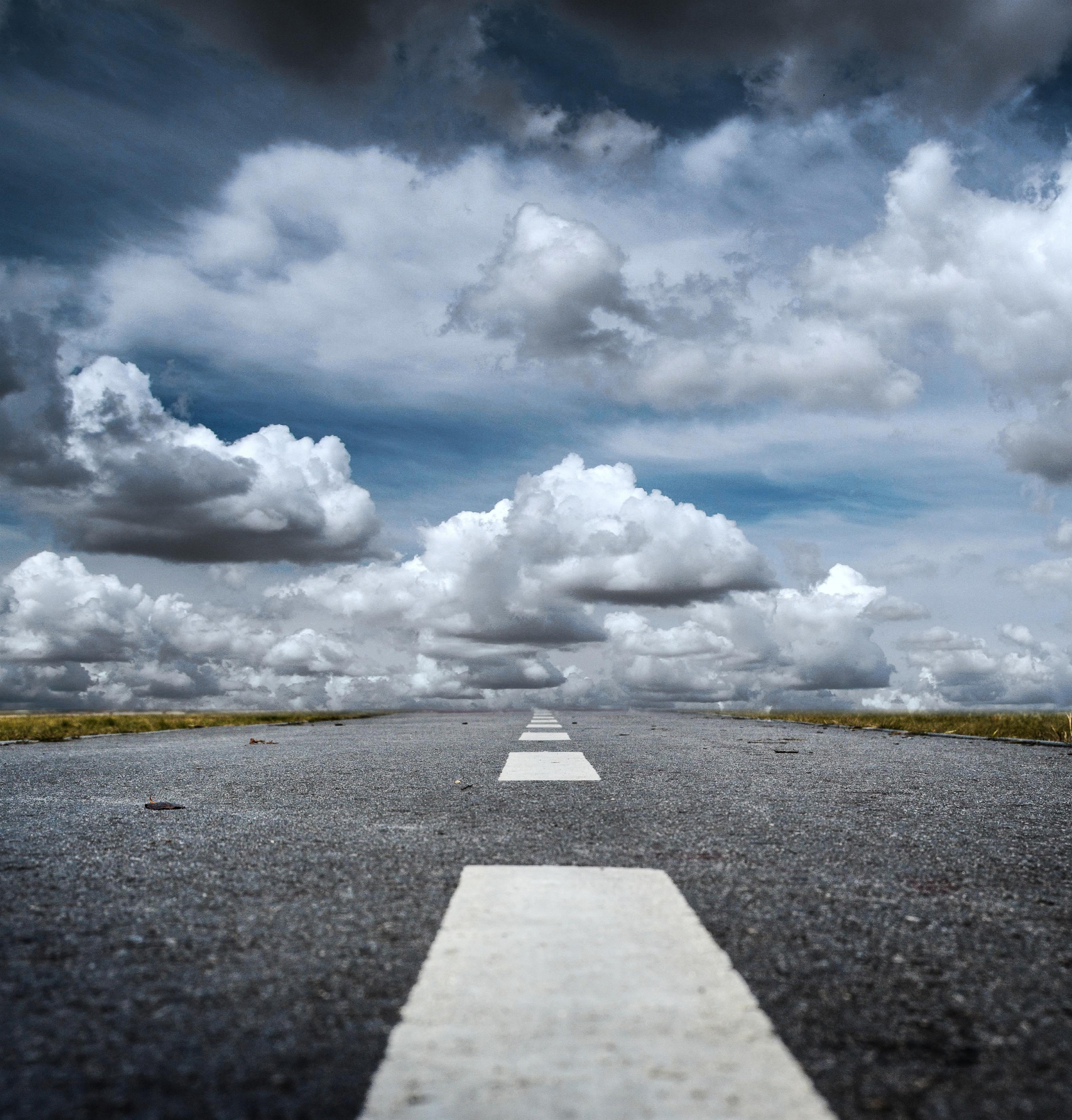 seat belts, sky, direction, low, transportation, no people, asphalt, road, the way forward, pathway, way, vanishing point, outdoors, cloud - sky, 2K, arrow symbol, Phone HD Wallpaper