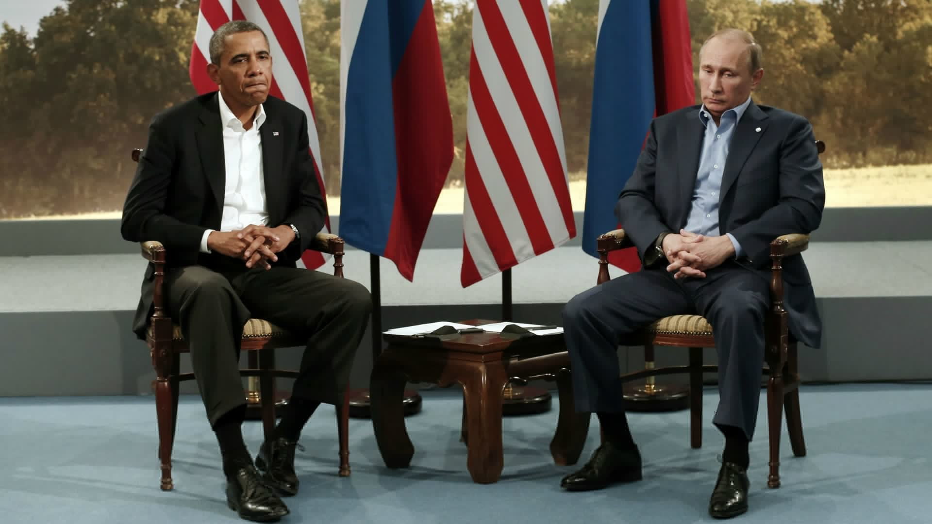 males, Mr President, senior adult, sadness, coworker, suit, Barack, sitting, front view, The President Of Russia, well-dressed, the President of the United States, HD Wallpaper
