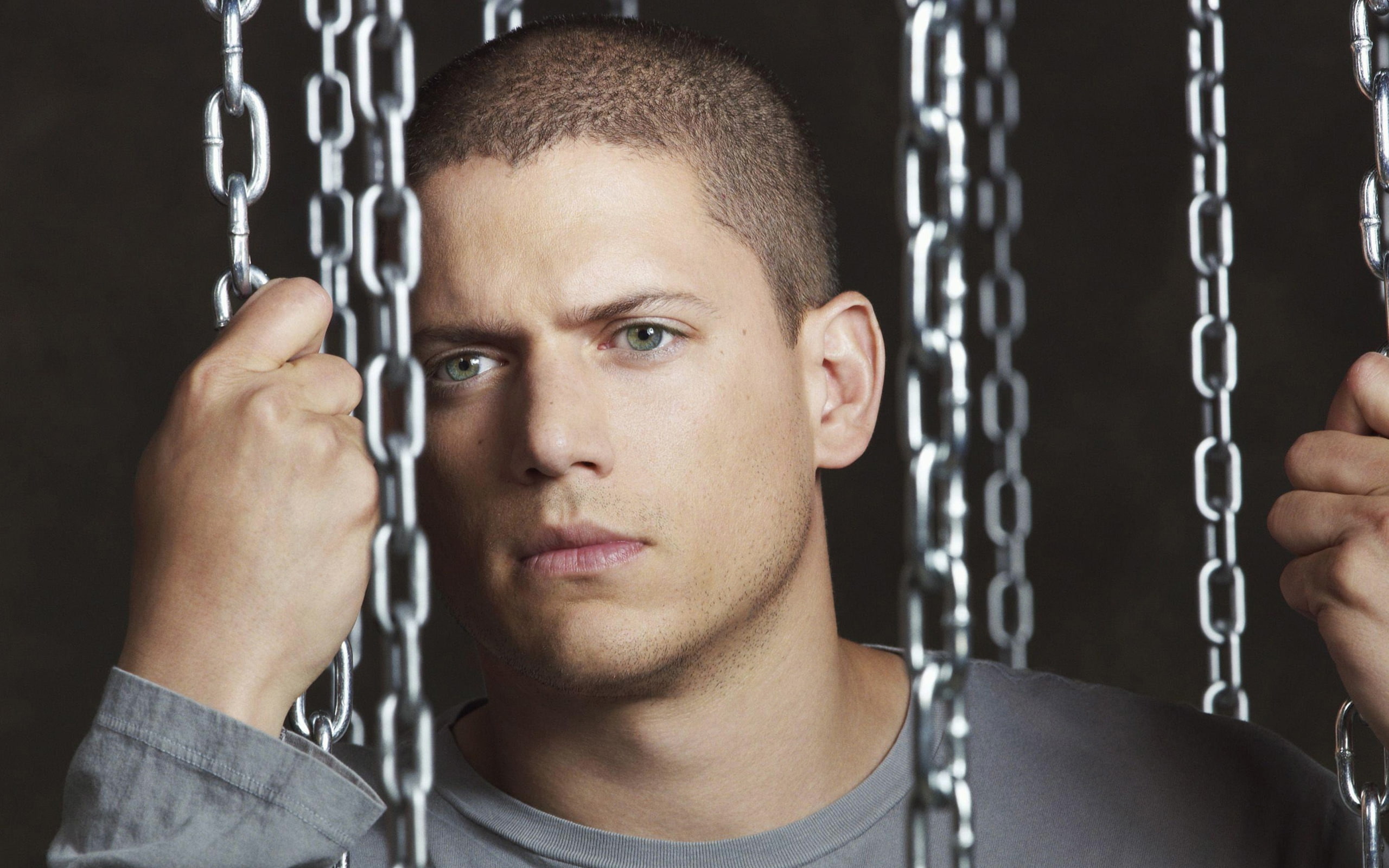 Men, green eyes, chains, face portrait, tv series, 2K, prison break, wentworth miller, HD Wallpaper