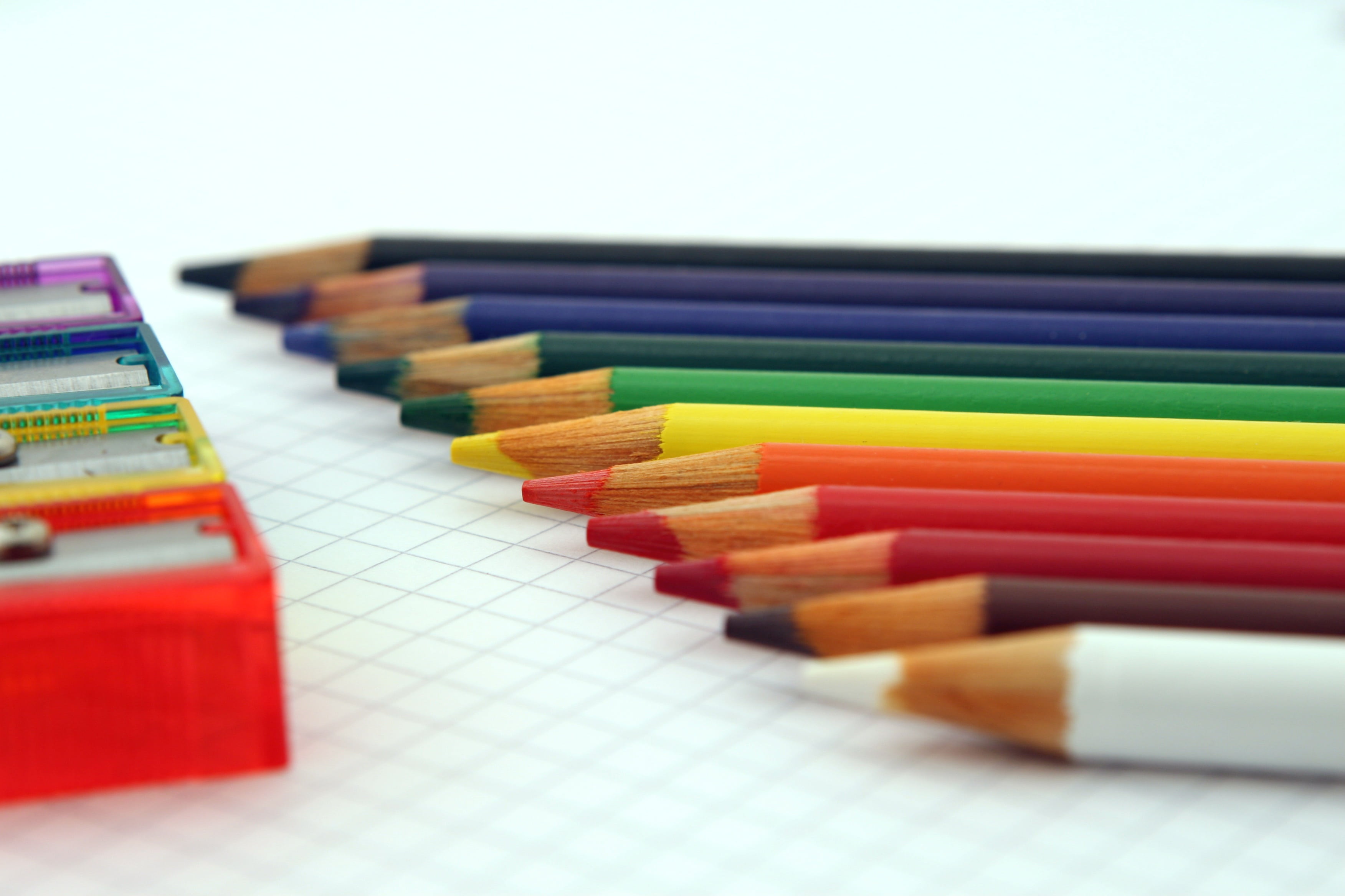 drawing, stationary, blue, objects, closeup, no people, pencil, wooden, large group of objects, dof, order, pencils, shallow, still life, creativity, rainbow, HD Wallpaper